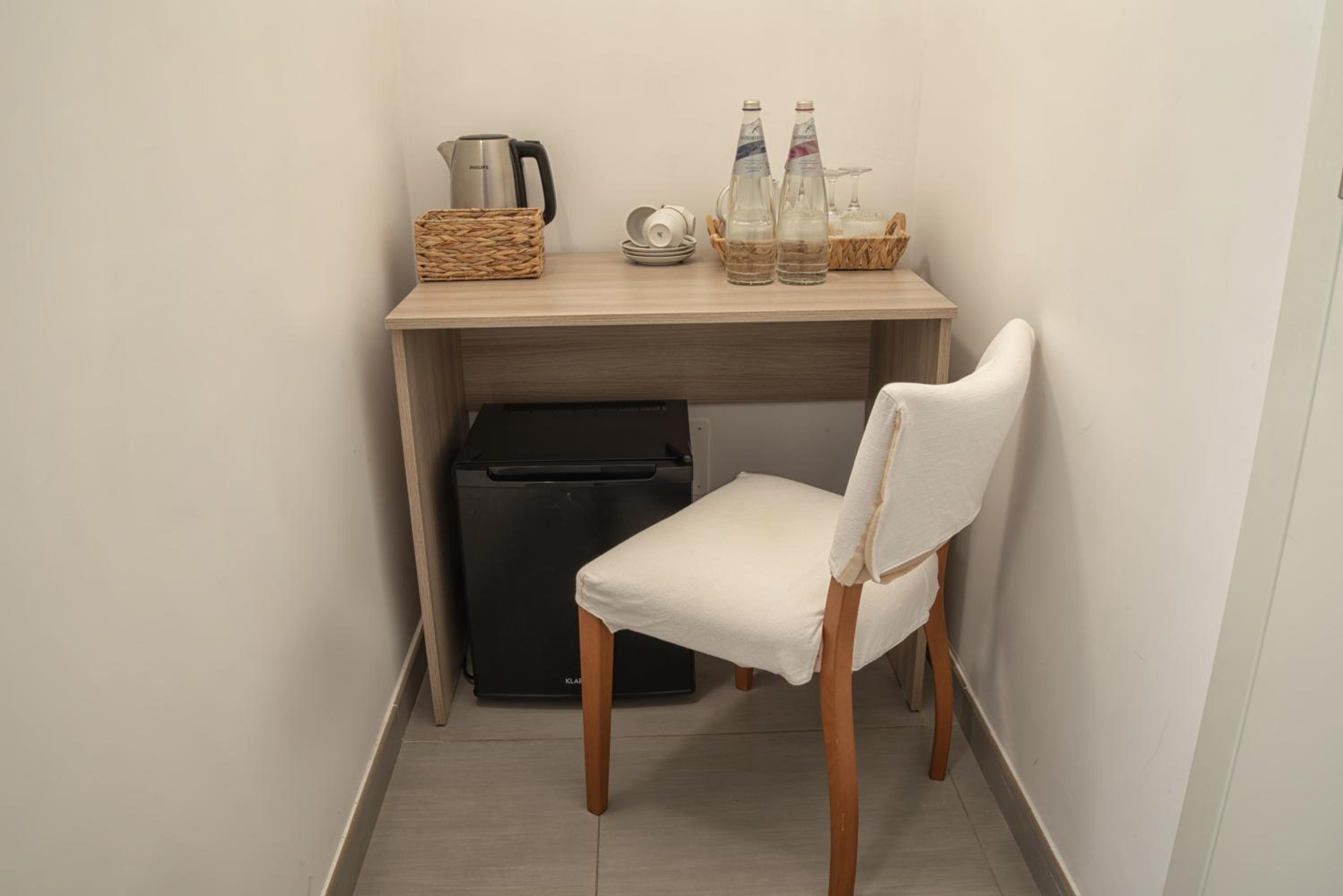 Double Room With Private Bathroom photo 2
