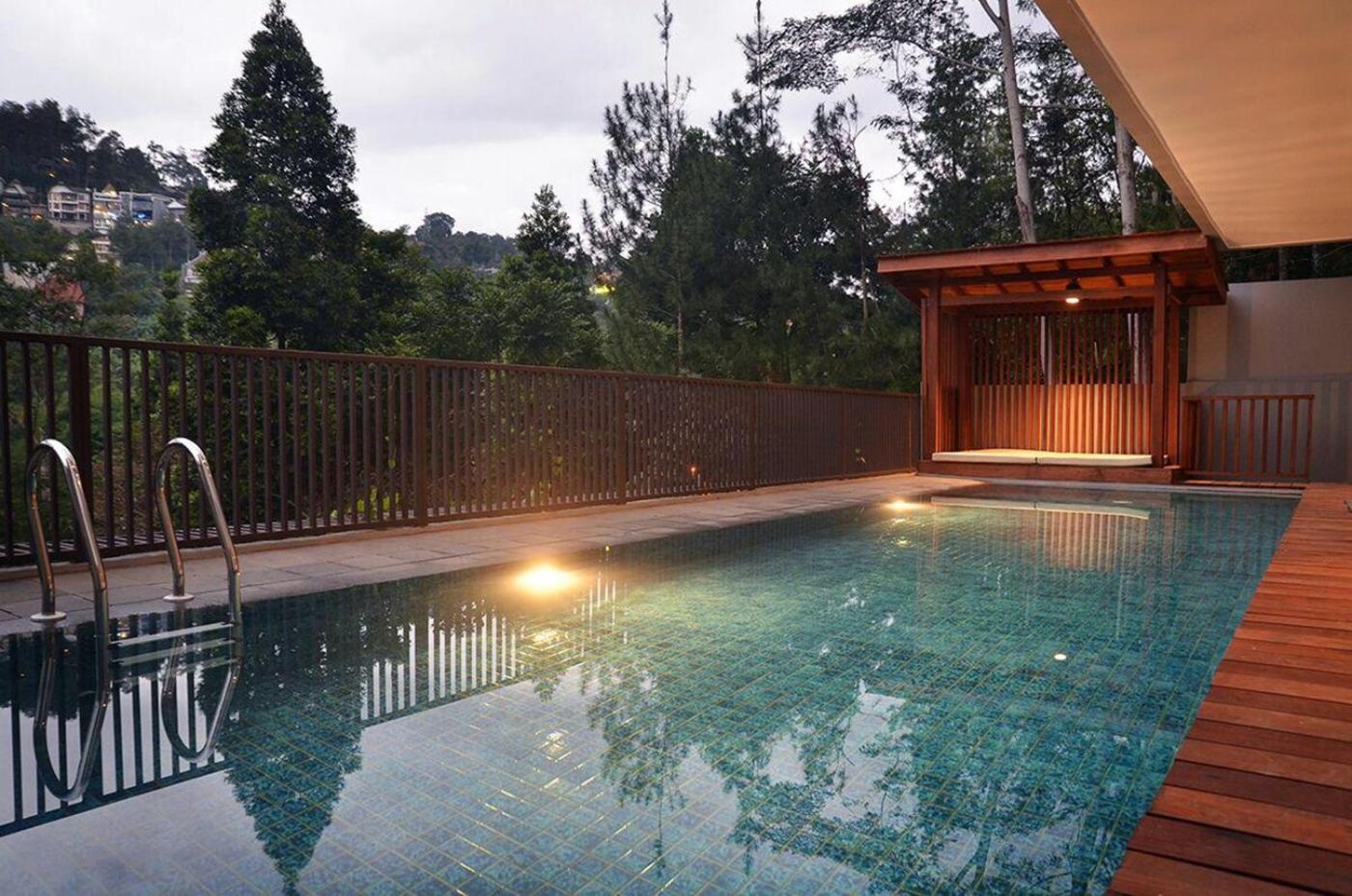 Five-Bedroom Villa with Private Pool photo 3