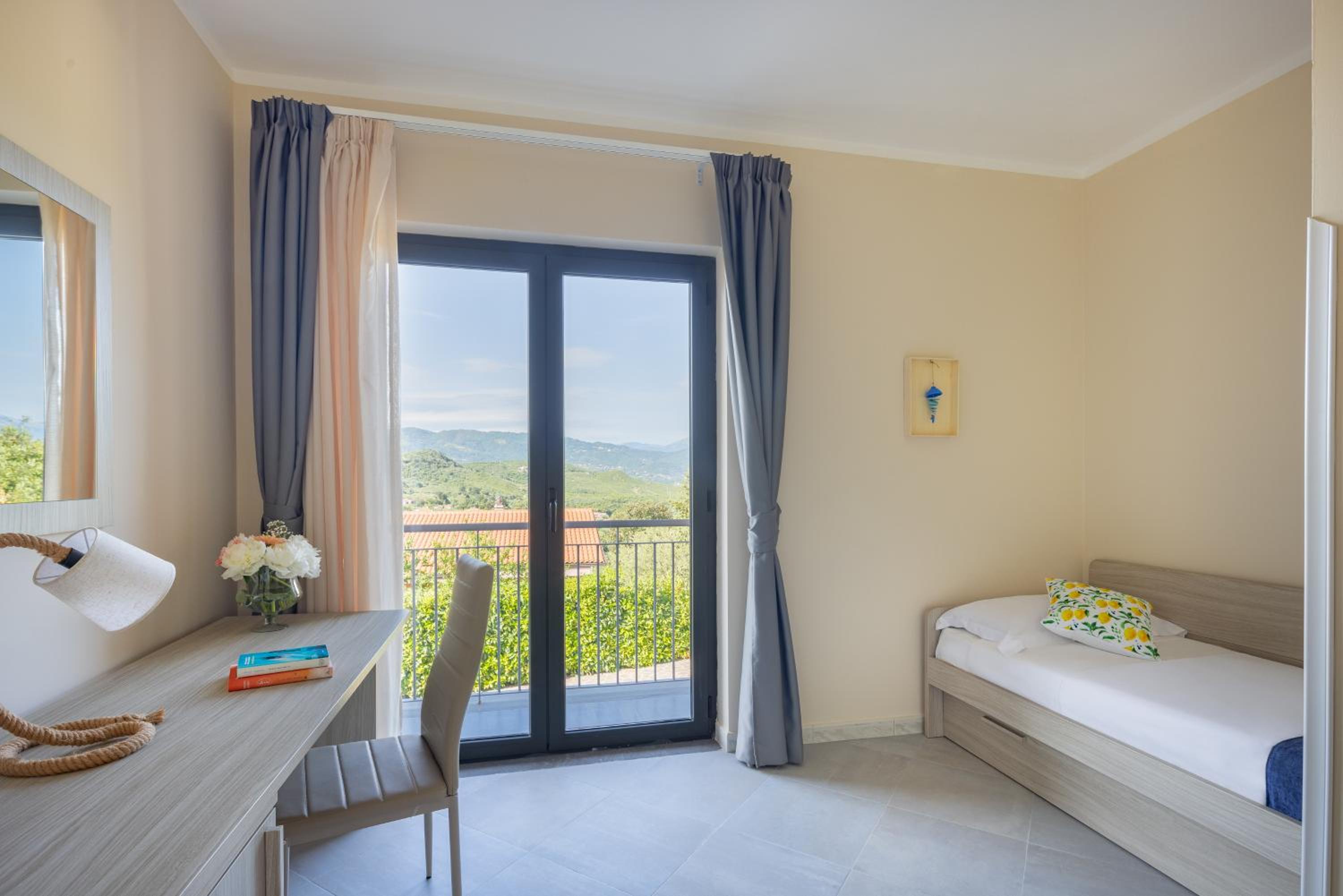 Single Room photo 1