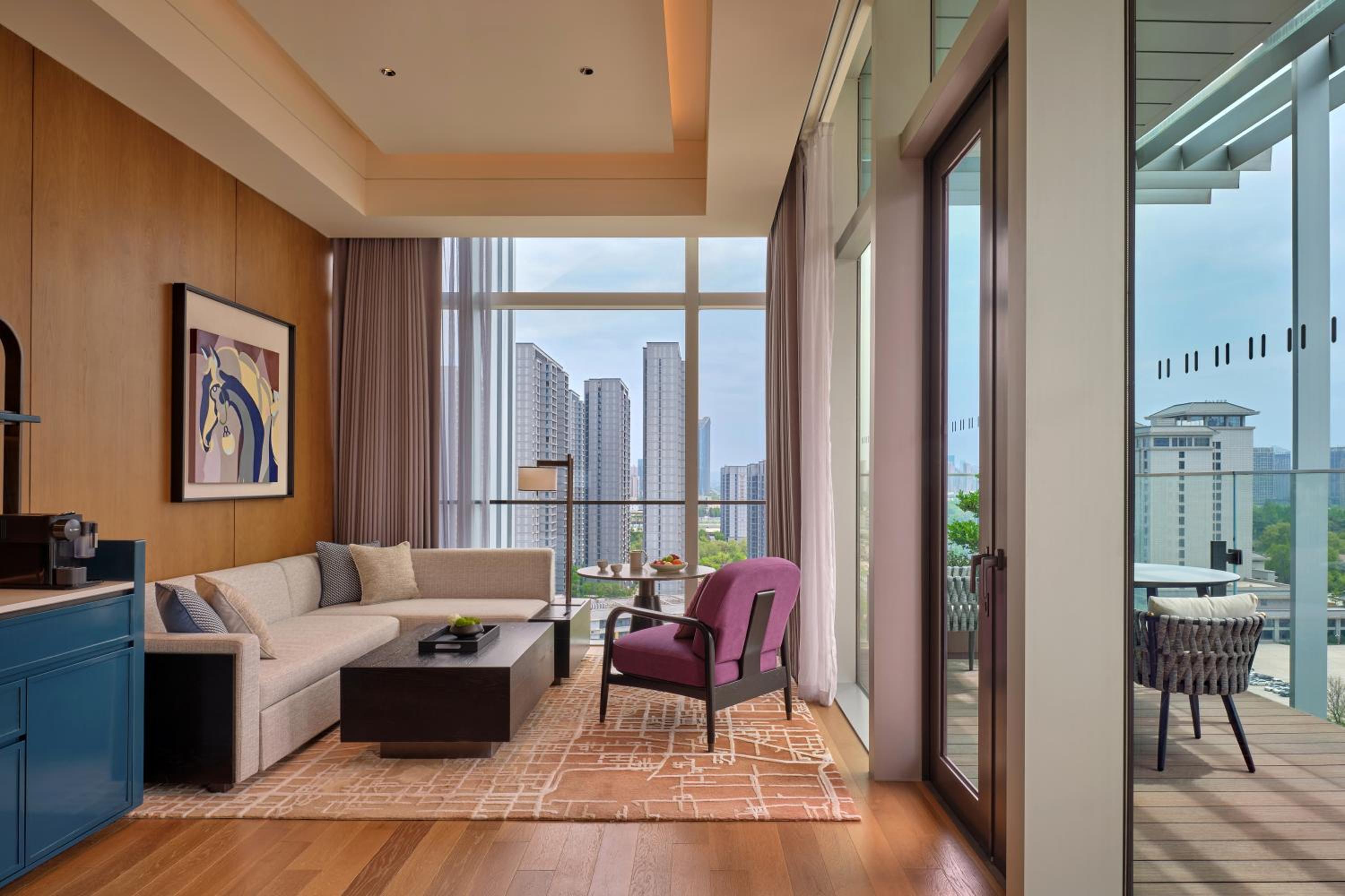 Premium King Suite with Balcony