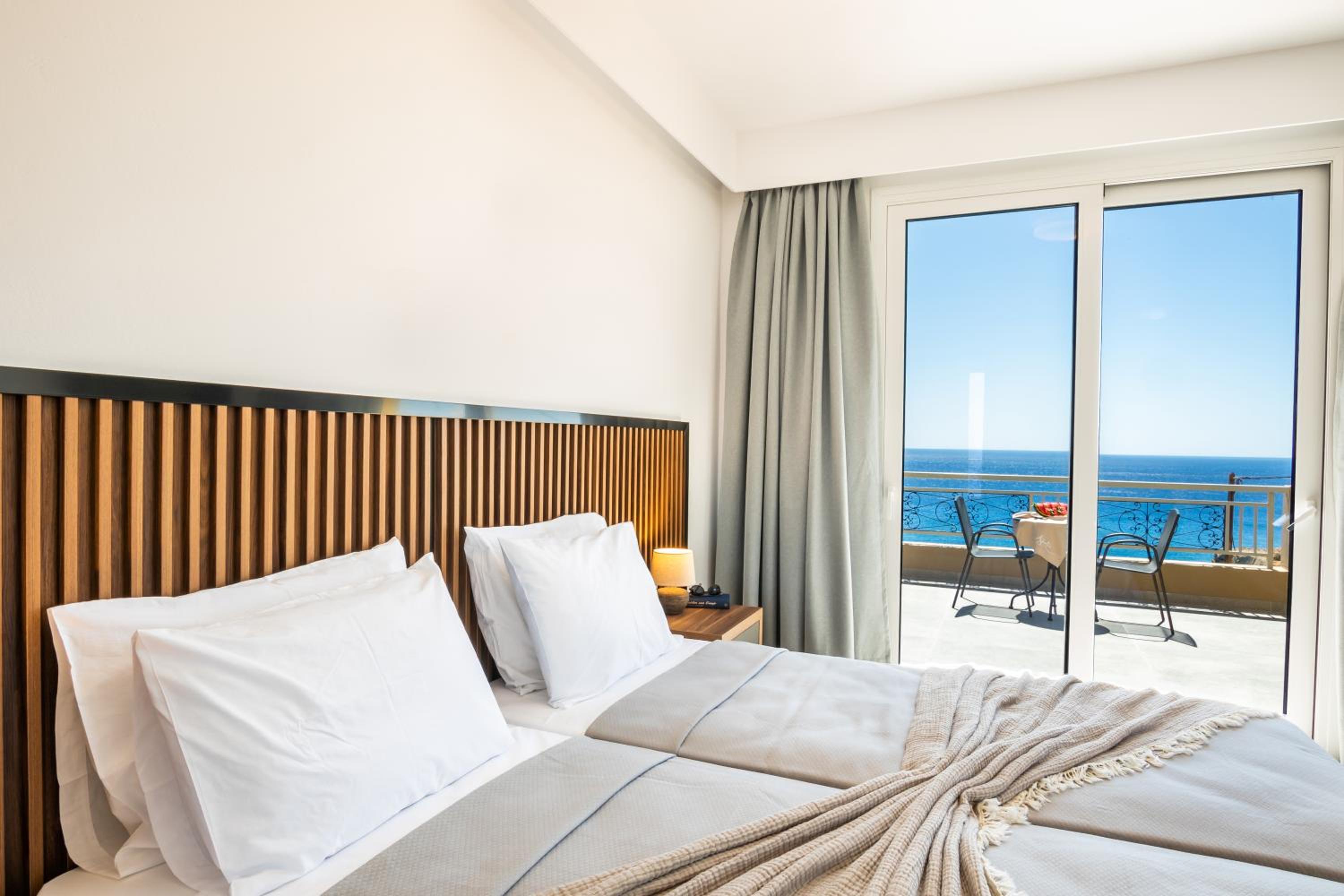 Deluxe Double or Twin Room with Sea View