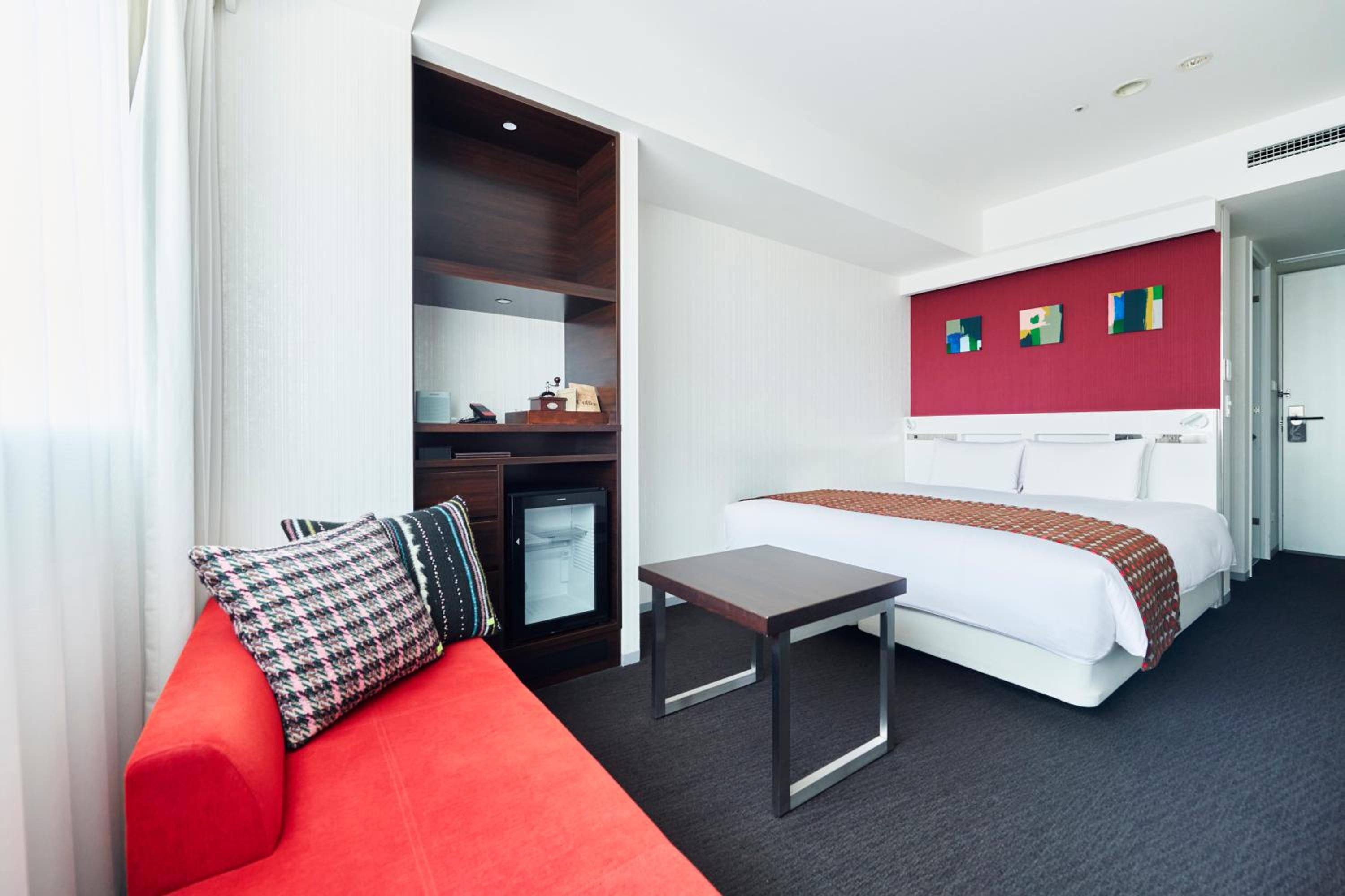 CROSS FLOOR - Double Room with Lounge Access - Photo 7