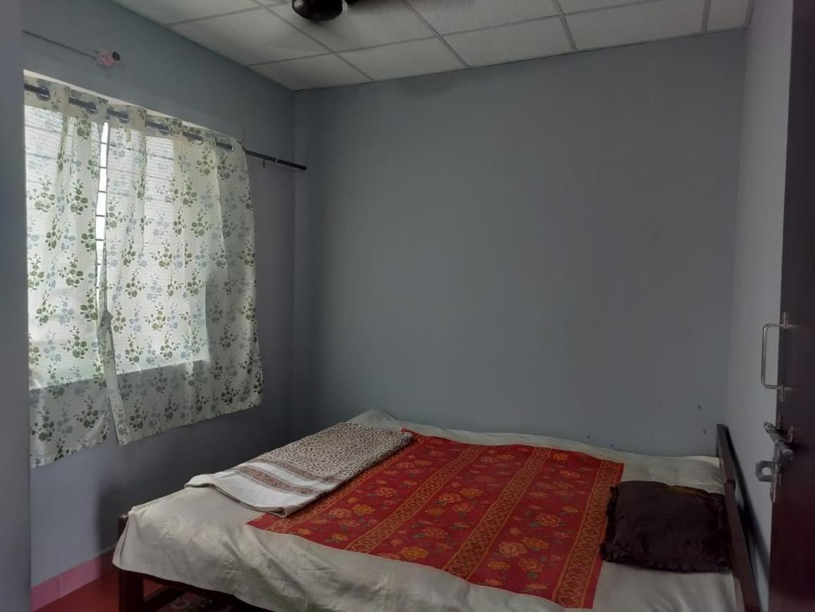 Two-Bedroom House photo 3