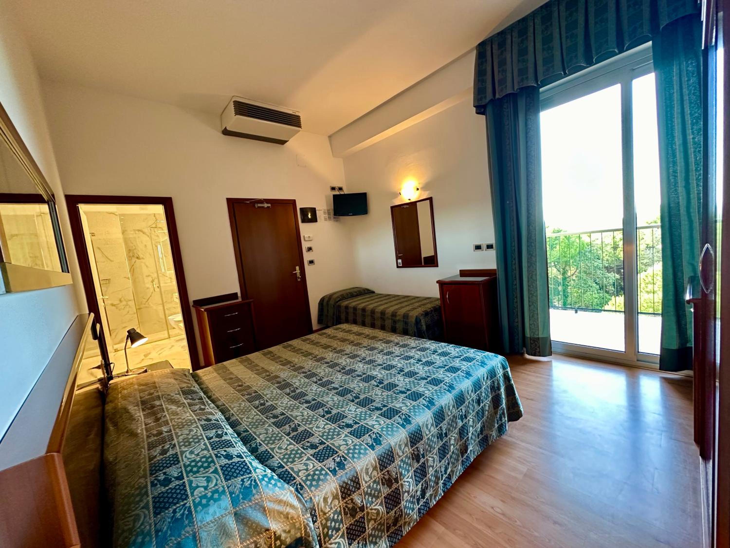 Comfort Triple Room - Photo 1