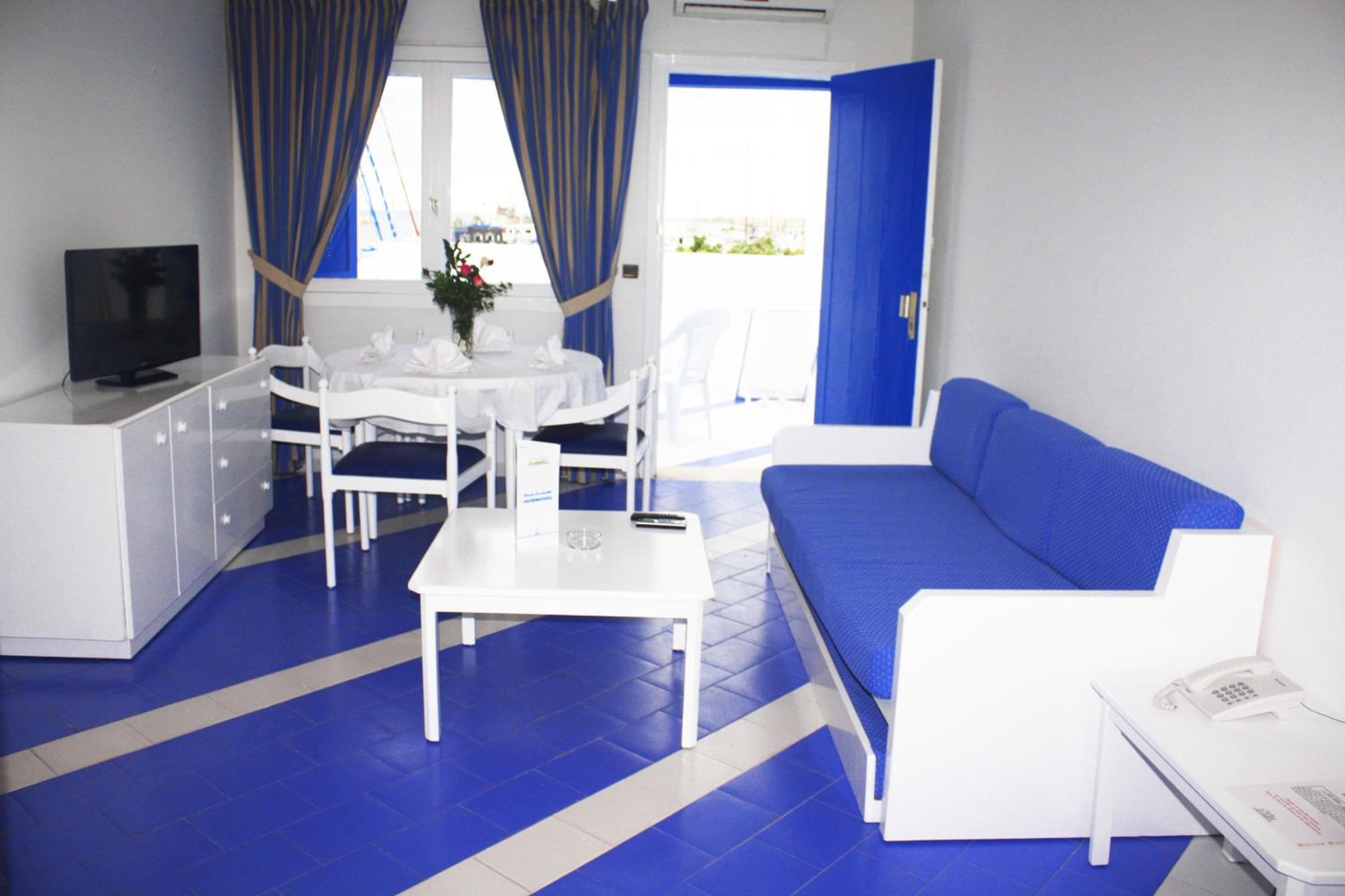 1-Bedroom Apartment (4 Adults)