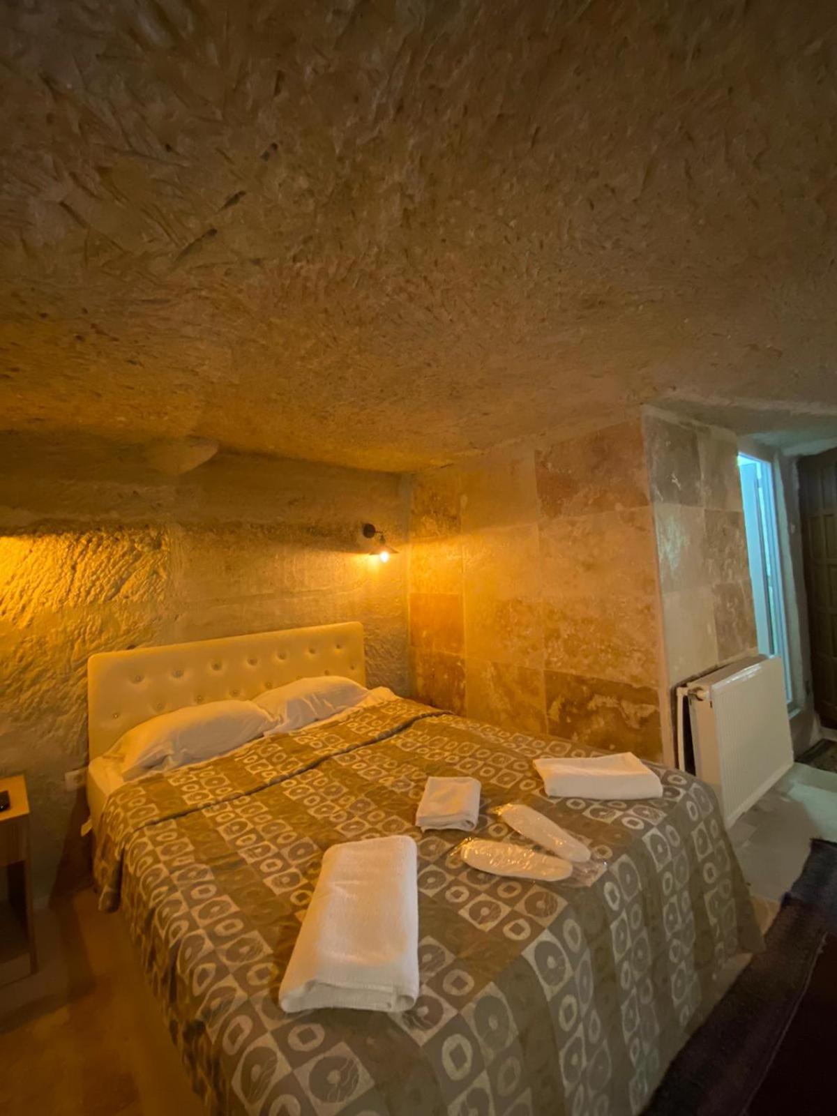 Double Room with Garden View - Photo 4