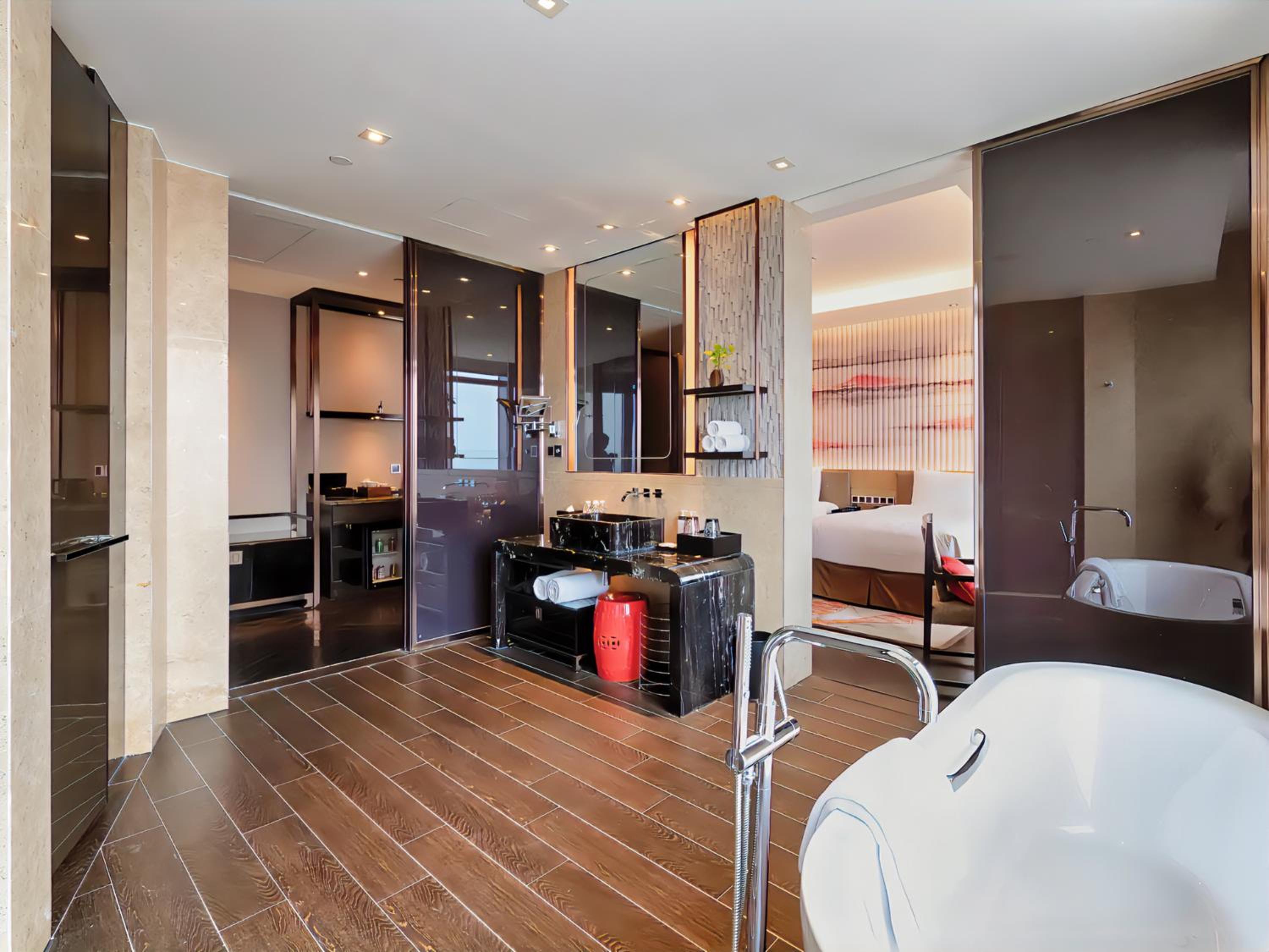 Premium Twin Room - Smoking photo 2