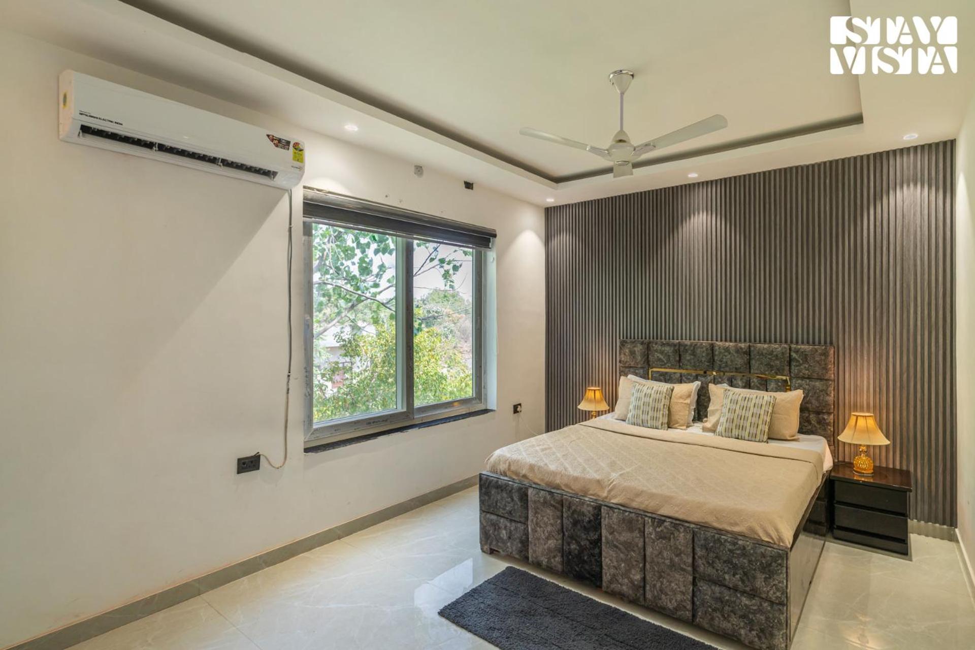 Villa photo 1
