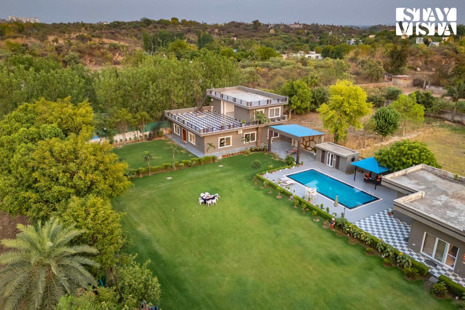Villa photo 3