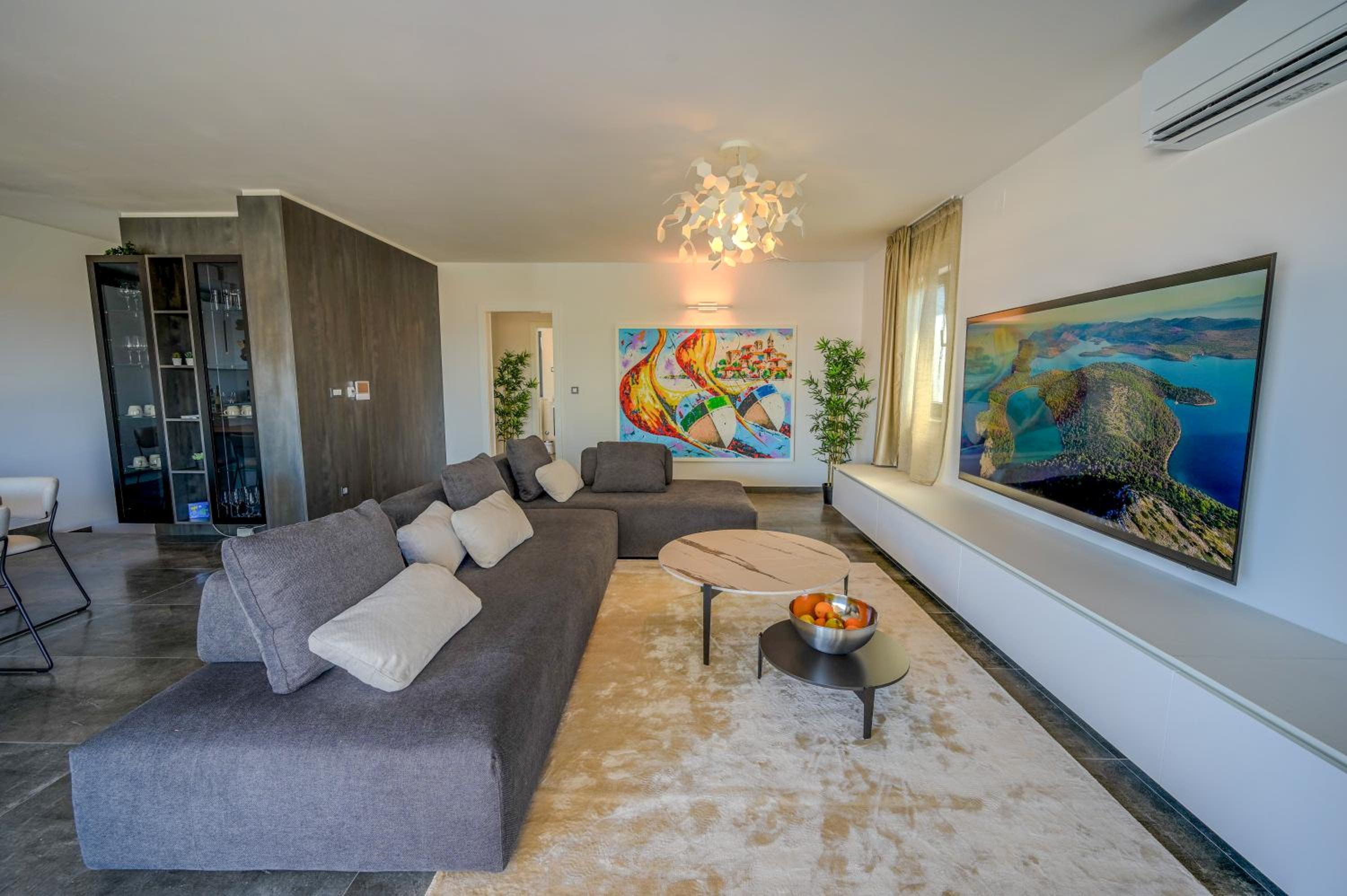 Penthouse Apartment photo 3