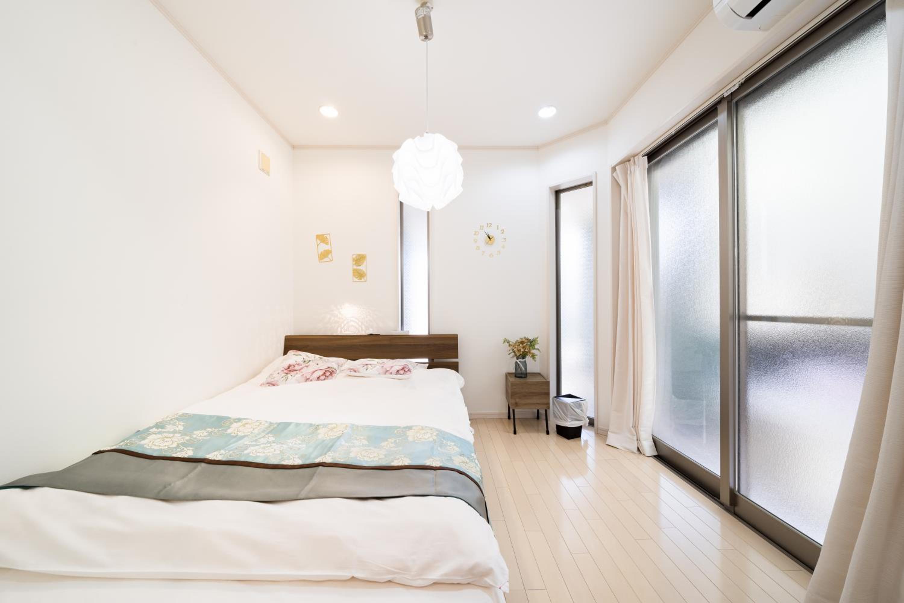 Four-Bedroom House photo 3
