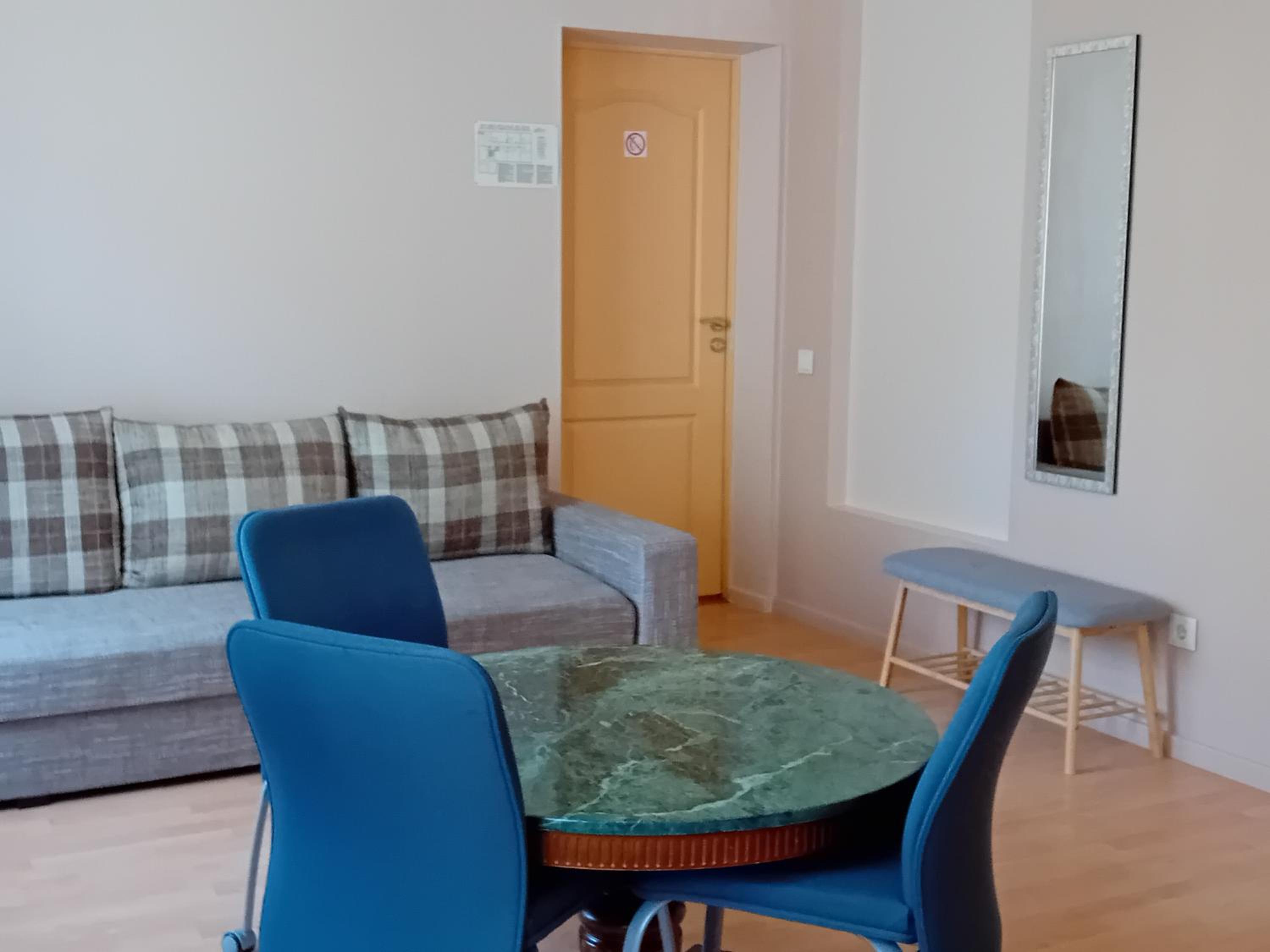 Family Room photo 1