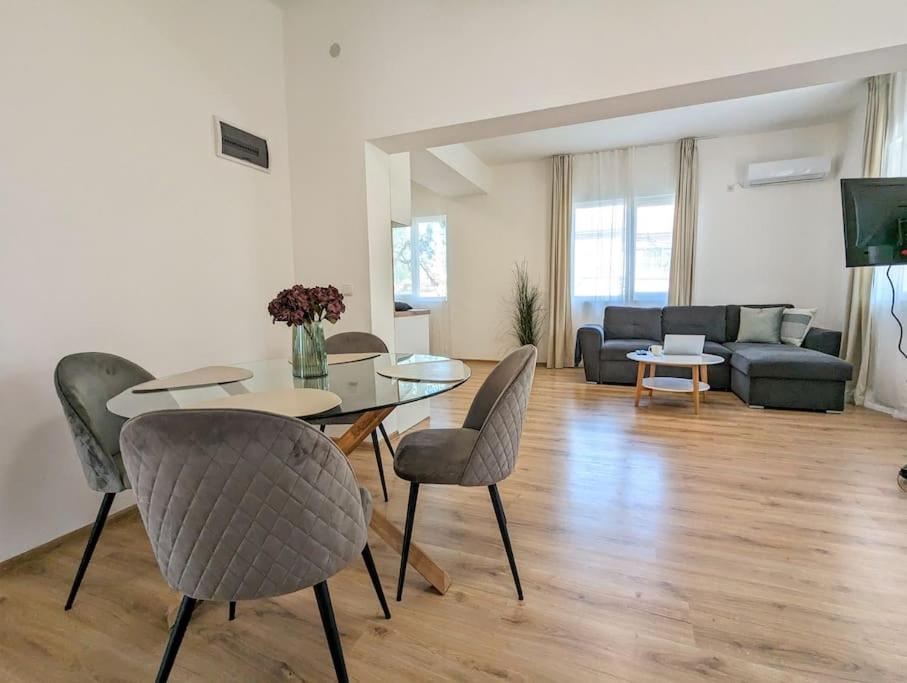 Two-Bedroom Apartment photo 1