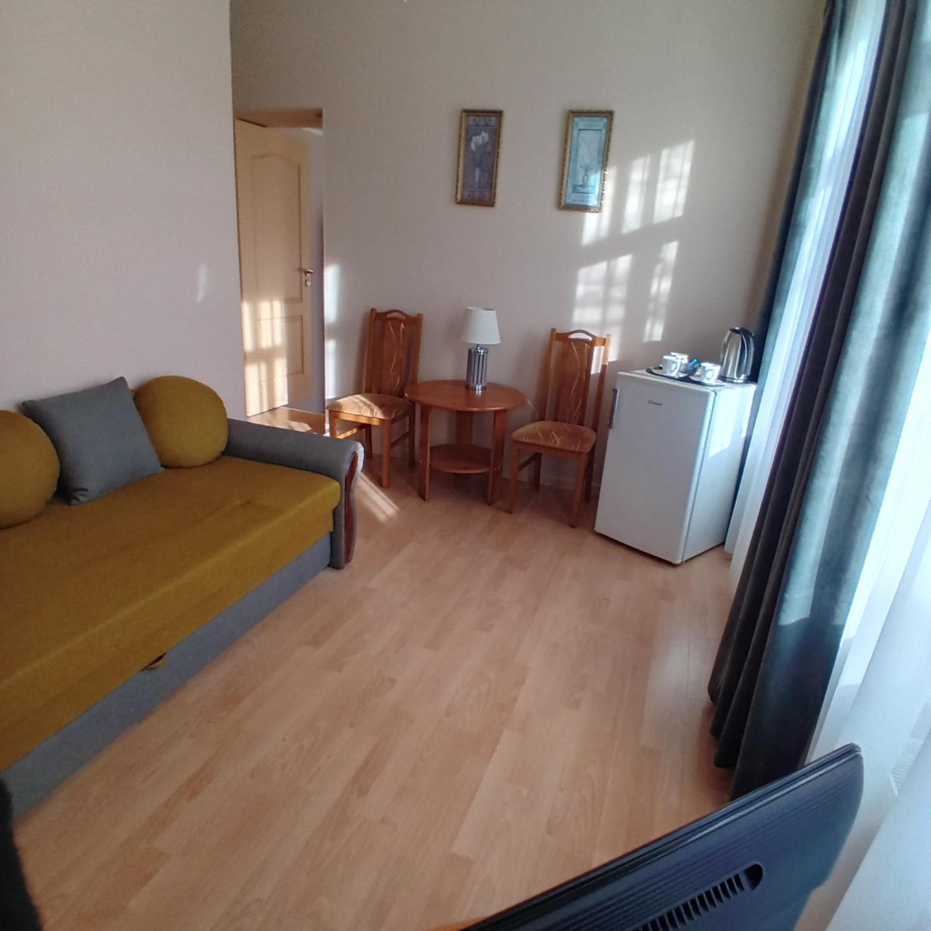 Family Room photo 2