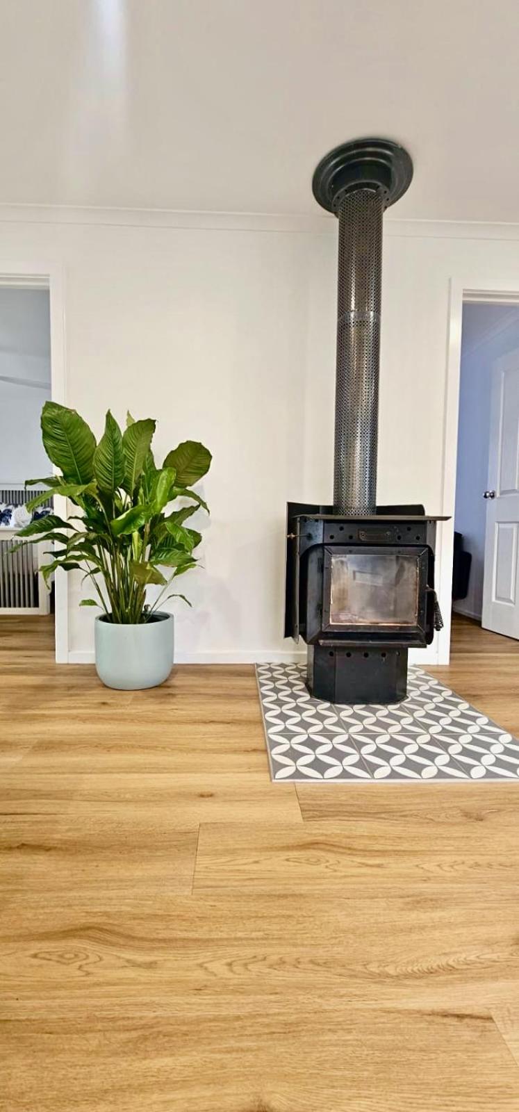 Three-Bedroom House photo 2