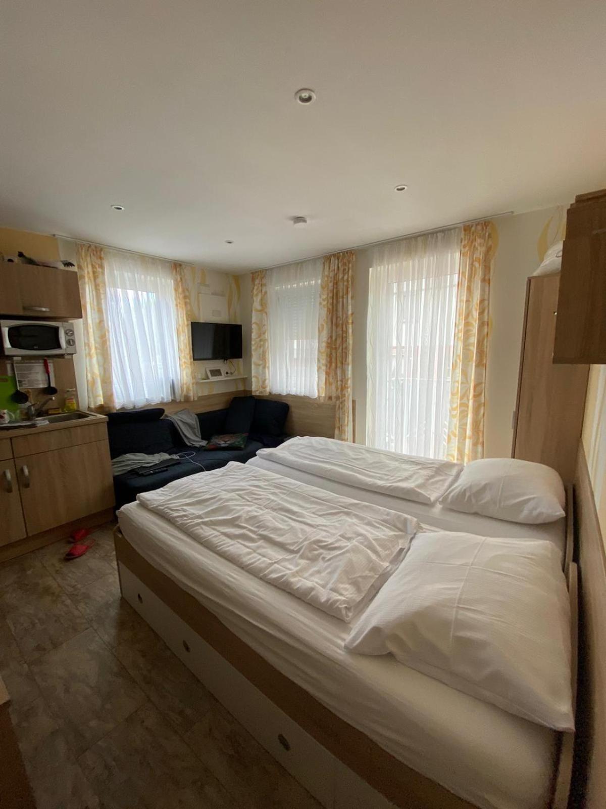 Double or Twin Room with Extra Bed photo 3