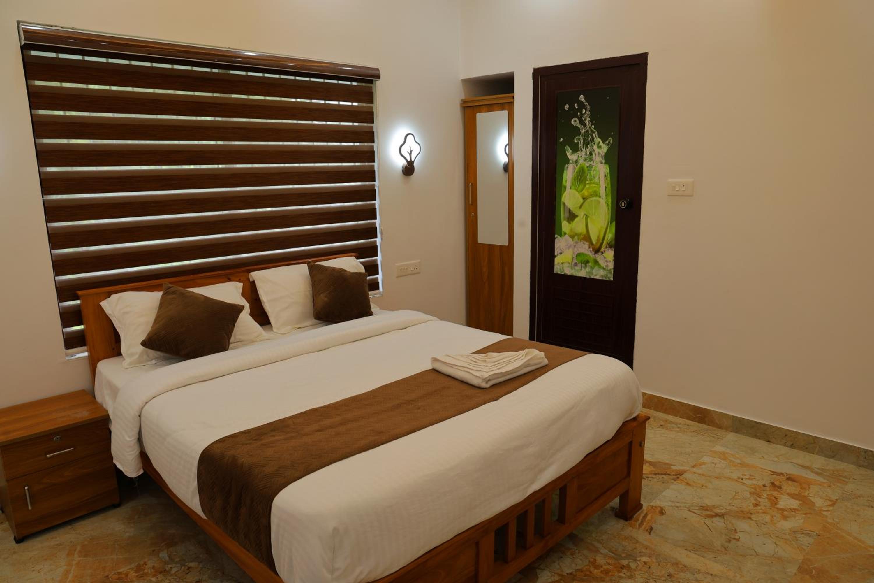 Double Room with Private Bathroom photo 3