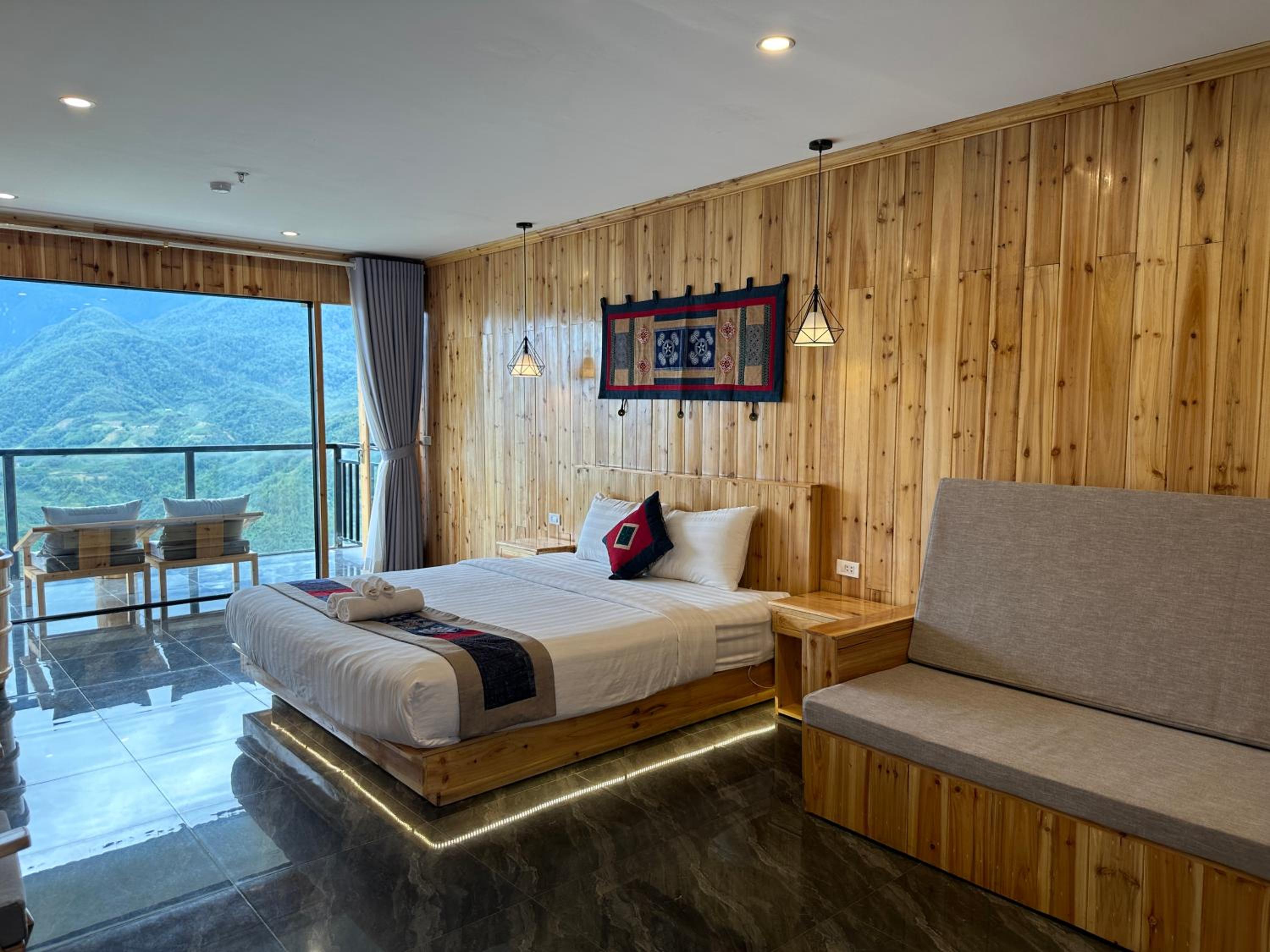 Deluxe Double Room with Bath photo 1