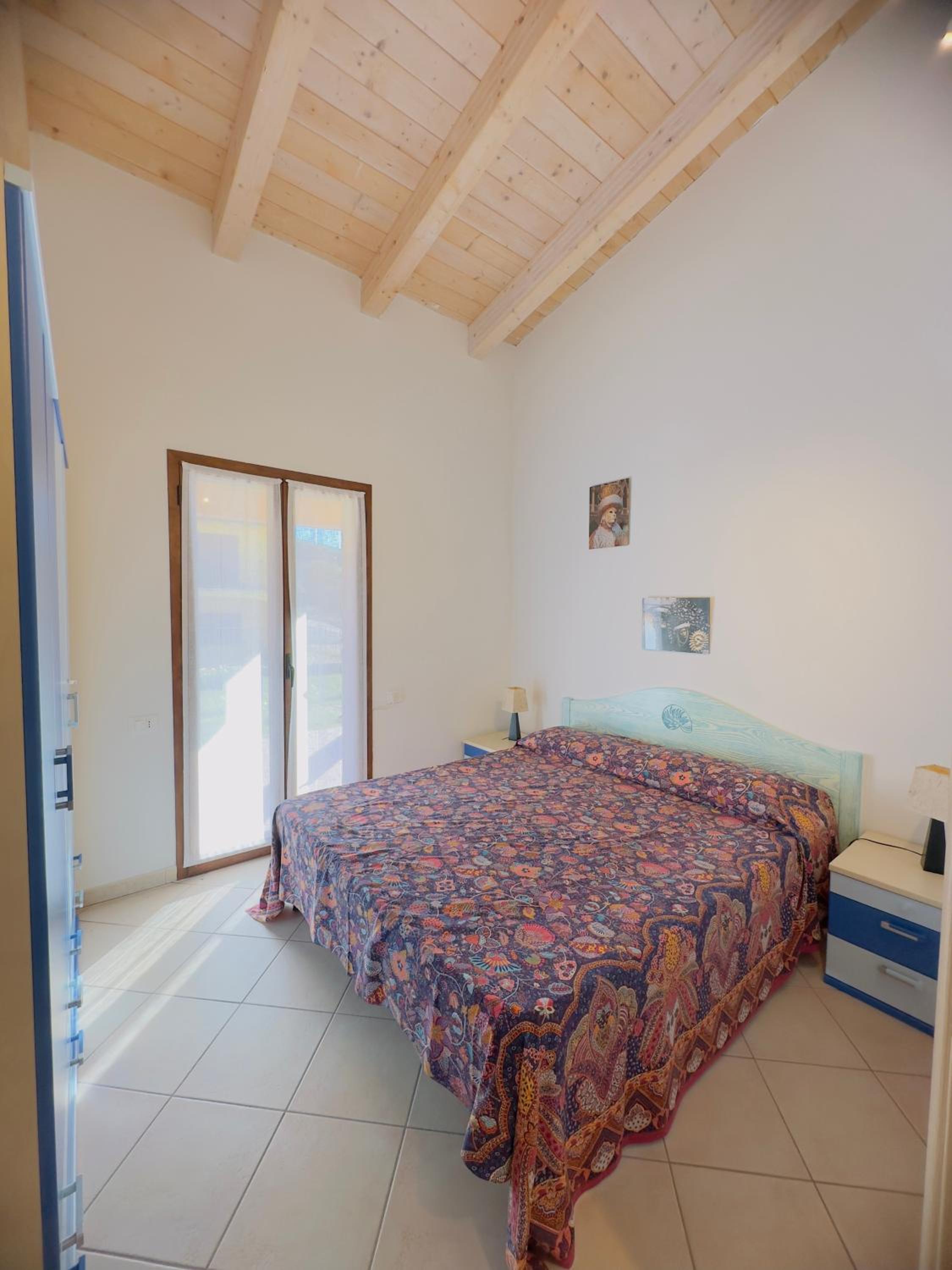 Two-Bedroom House photo 3