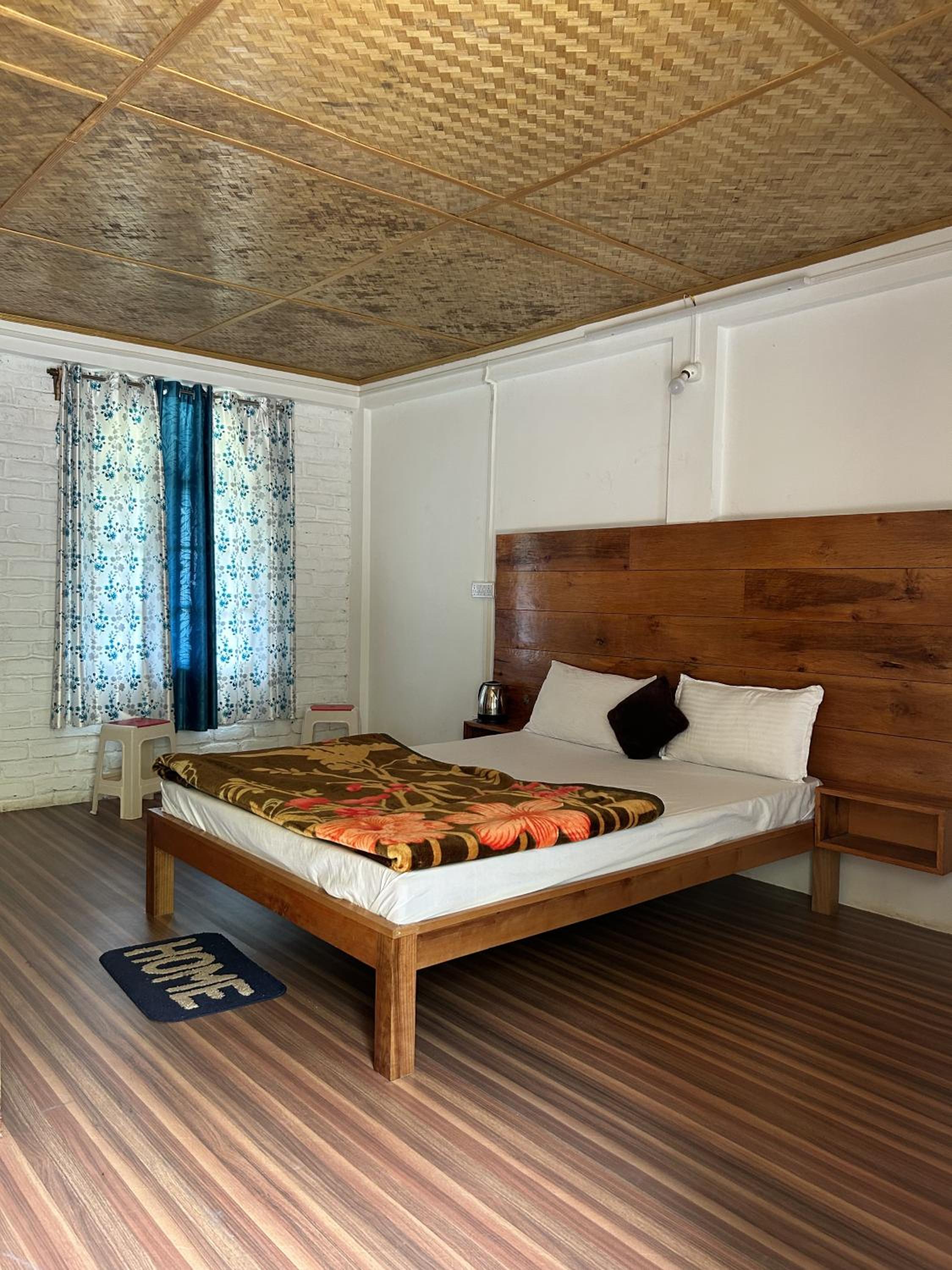 Triple Room With Mountain View
