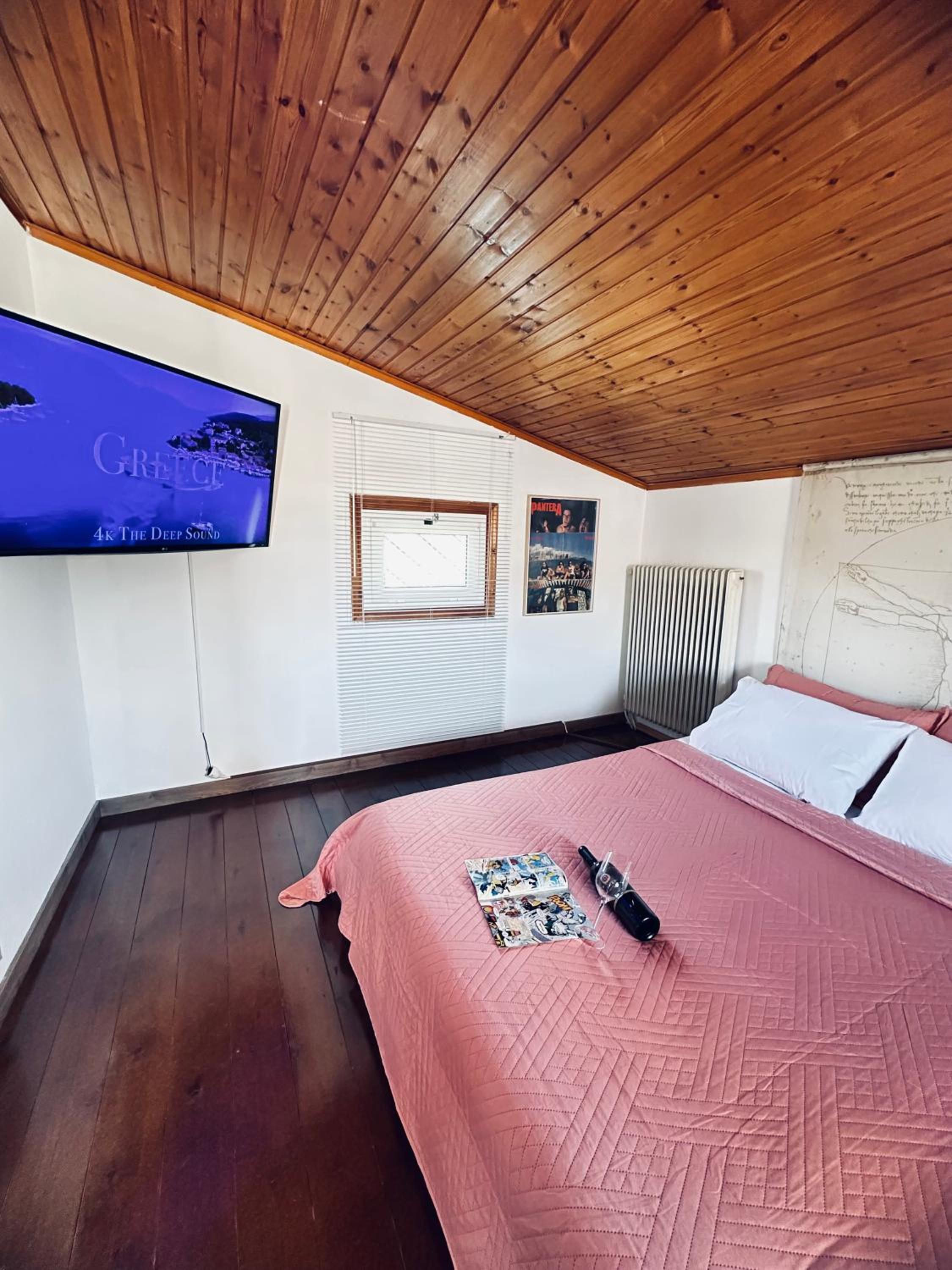 Apartment with View and Balcony photo 2