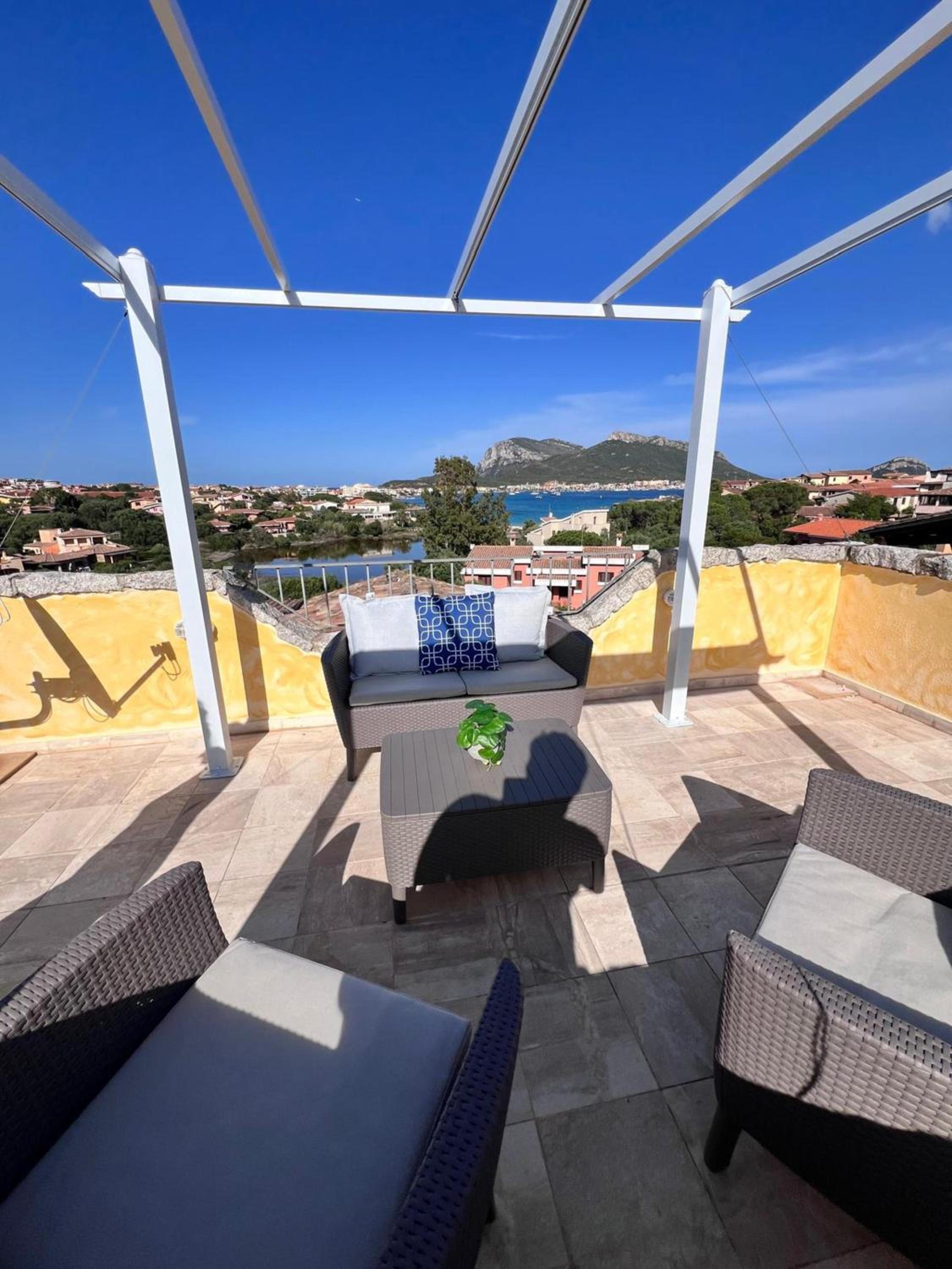 Apartment with Terrace photo 3
