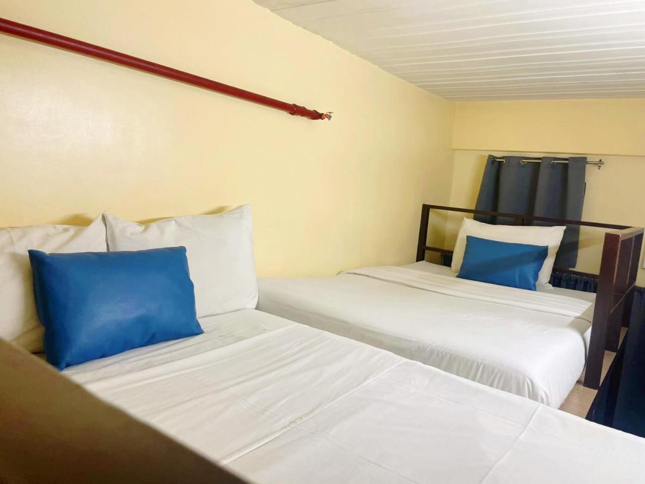 Standard Triple Room - Photo 6