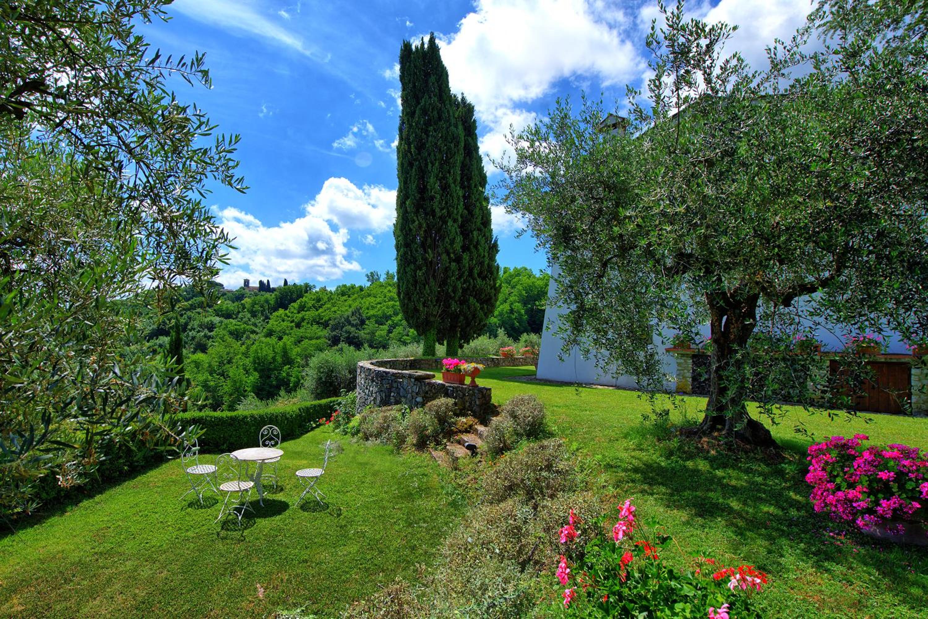 Villa photo 2