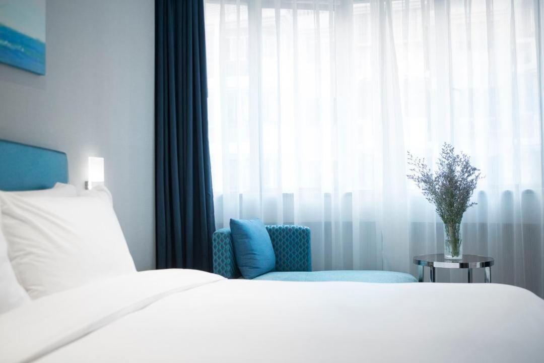 Standard Room photo 2