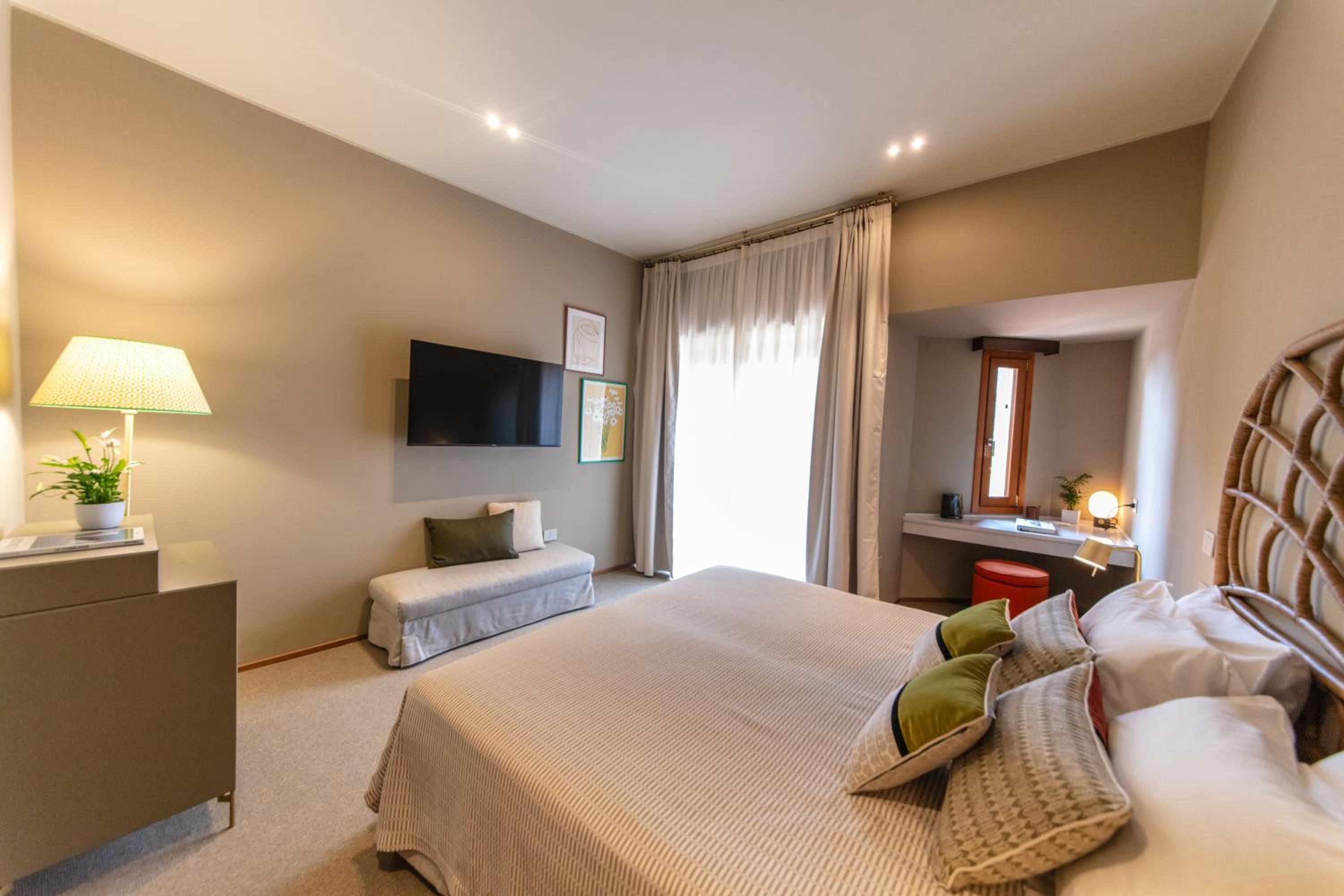Deluxe Double Room with Sea View - Photo 1