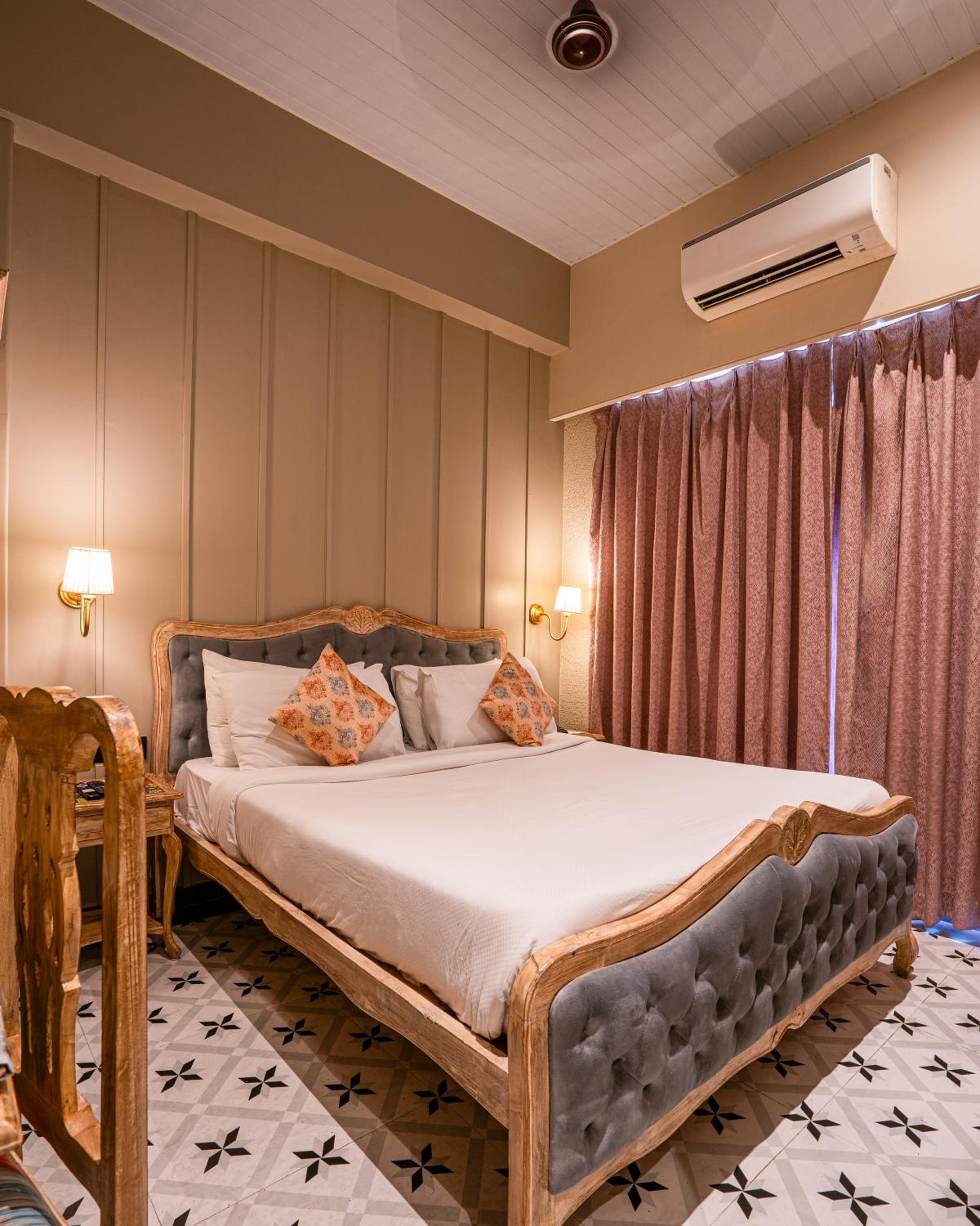 Standard Room - Photo 1