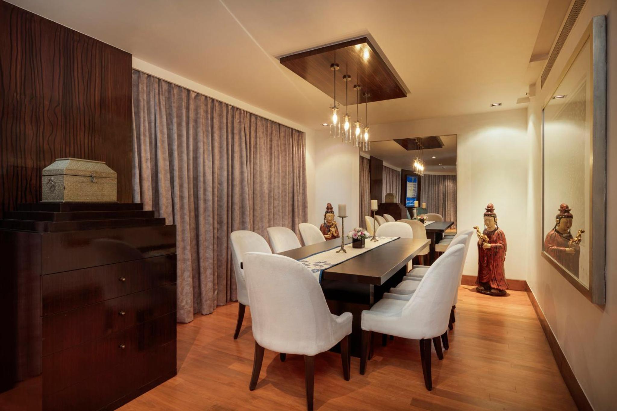 Luxury Suite - Photo 5