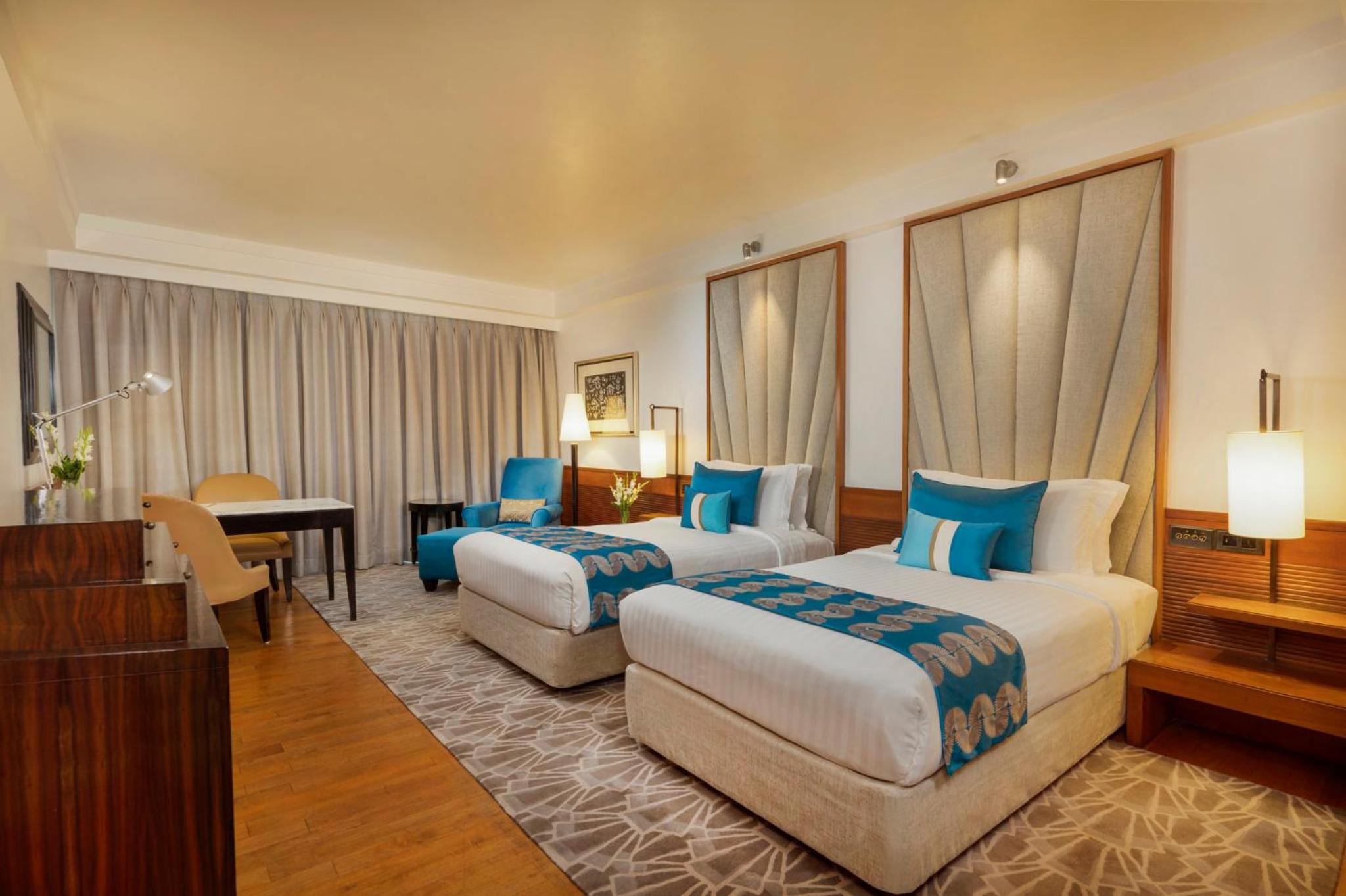 Premium Twin Room with Sea View - Photo 6
