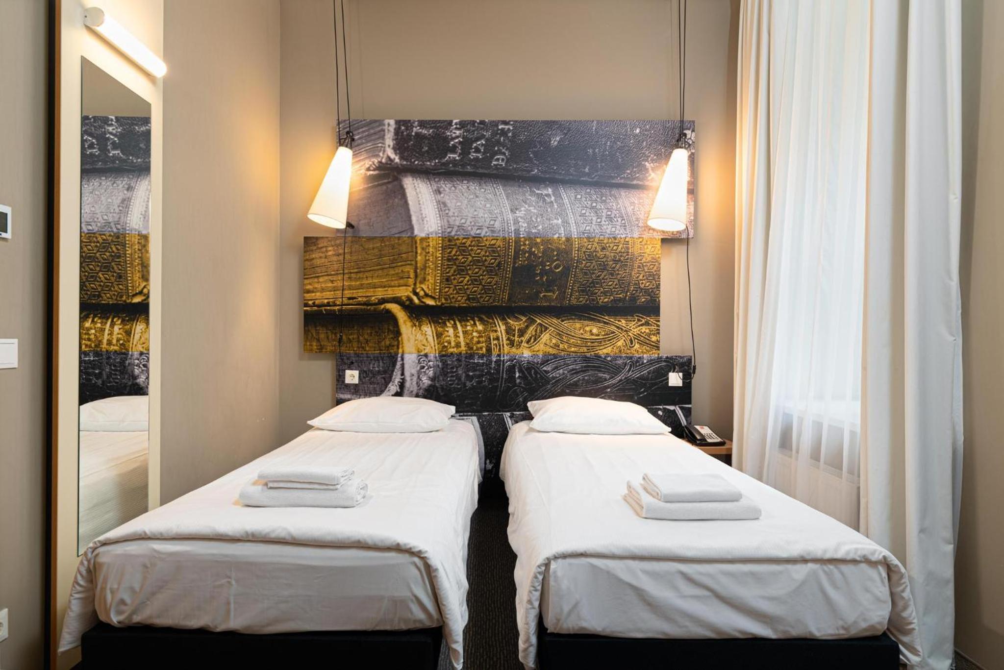 Standard Room photo 2