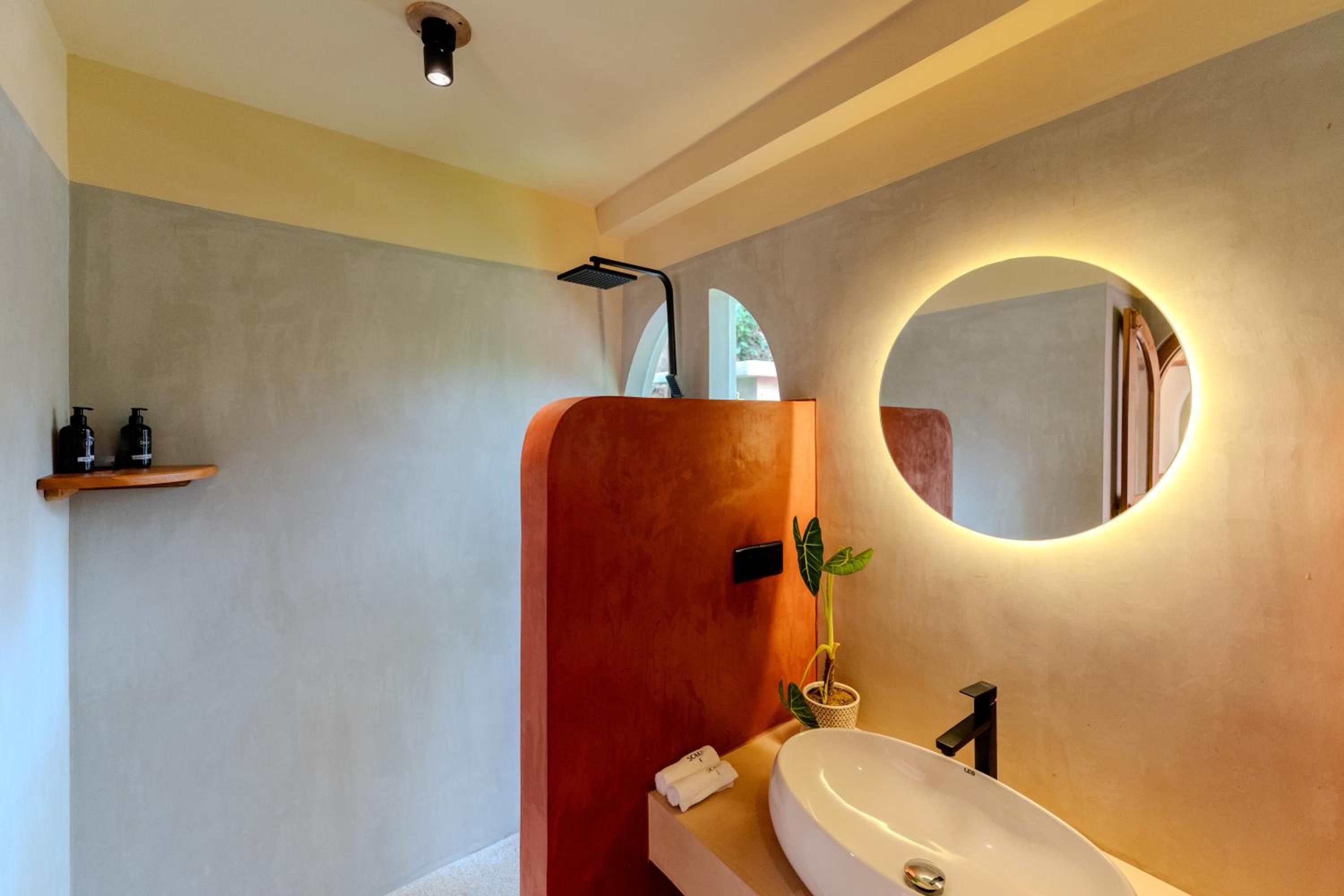 Three-Bedroom Villa photo 2