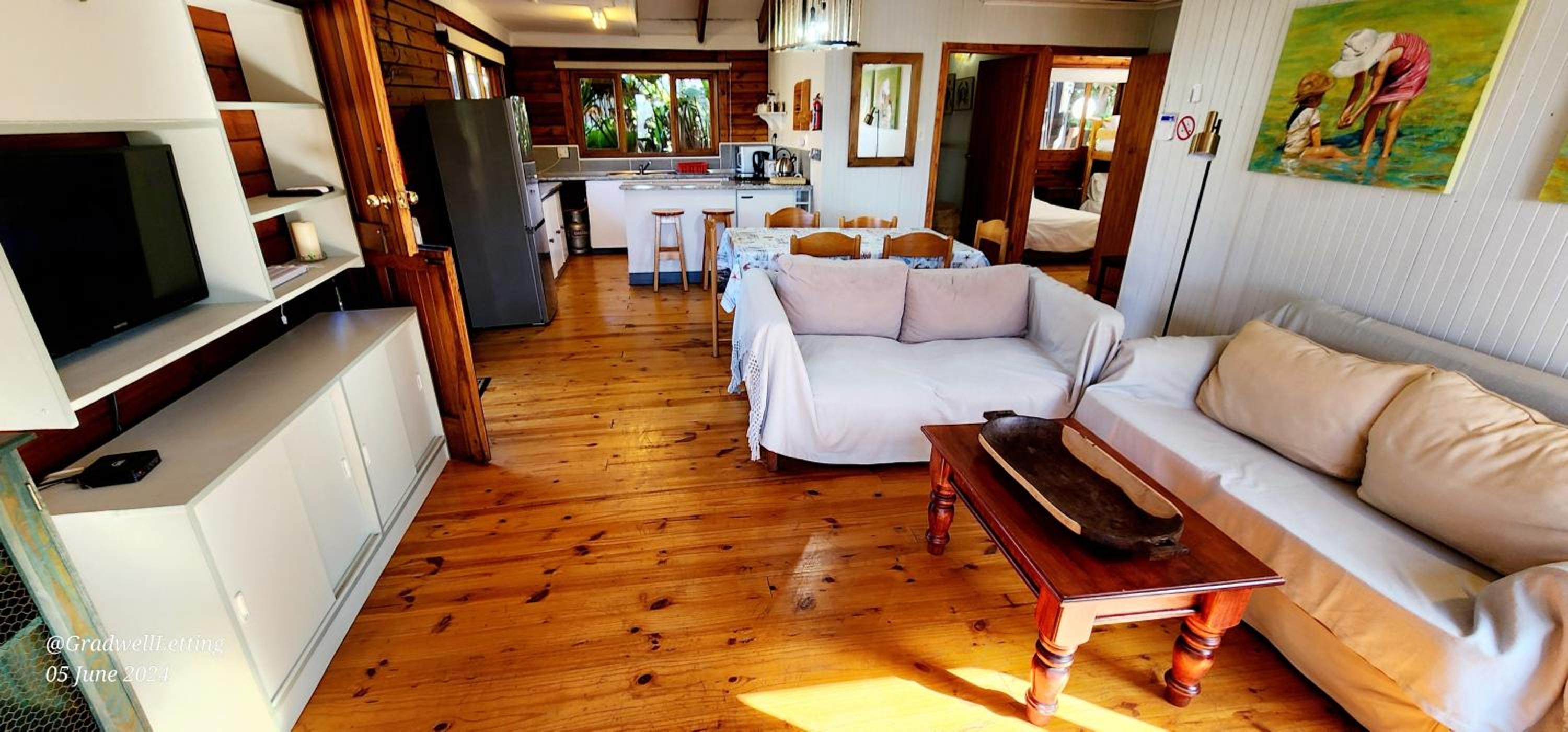 Two-Bedroom House photo 1