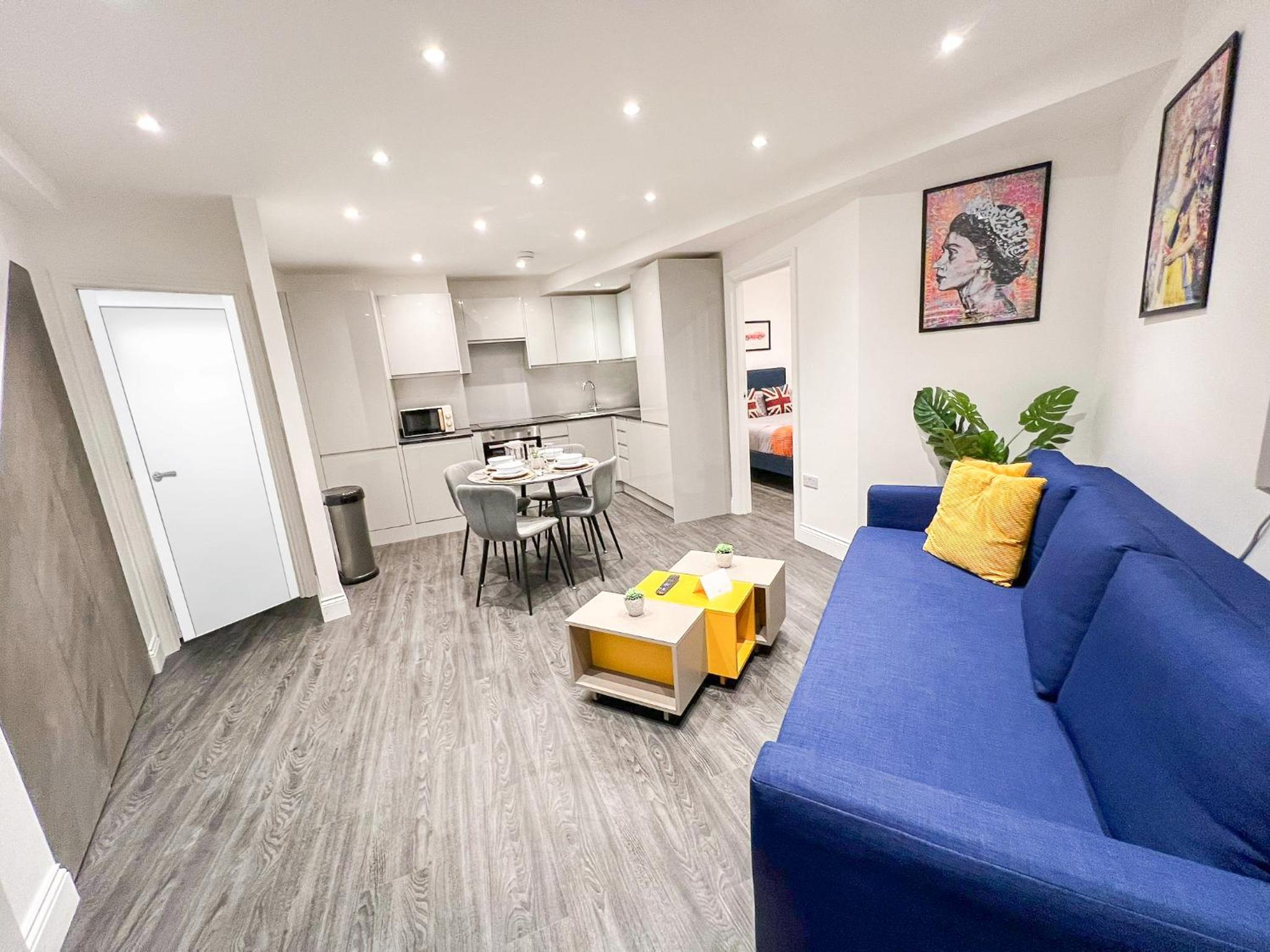 Apartment photo 2