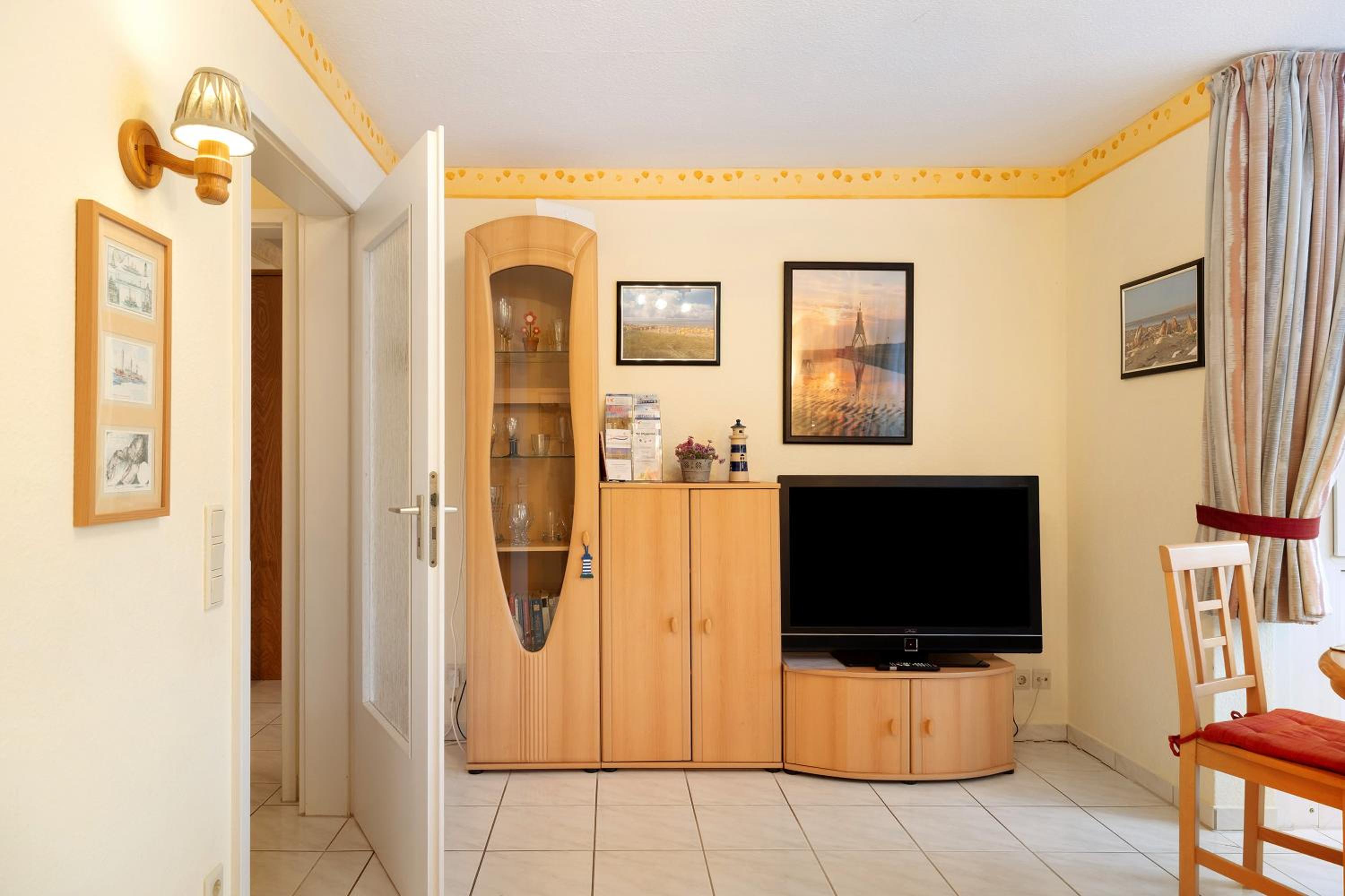 Superior One-Bedroom Apartment with Balcony