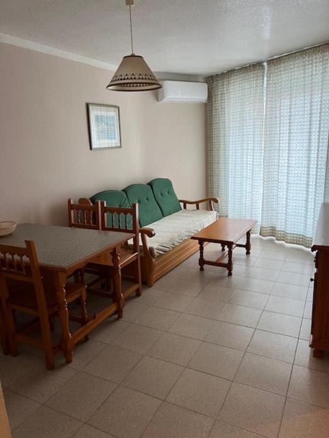 Apartamento con vista al jardín