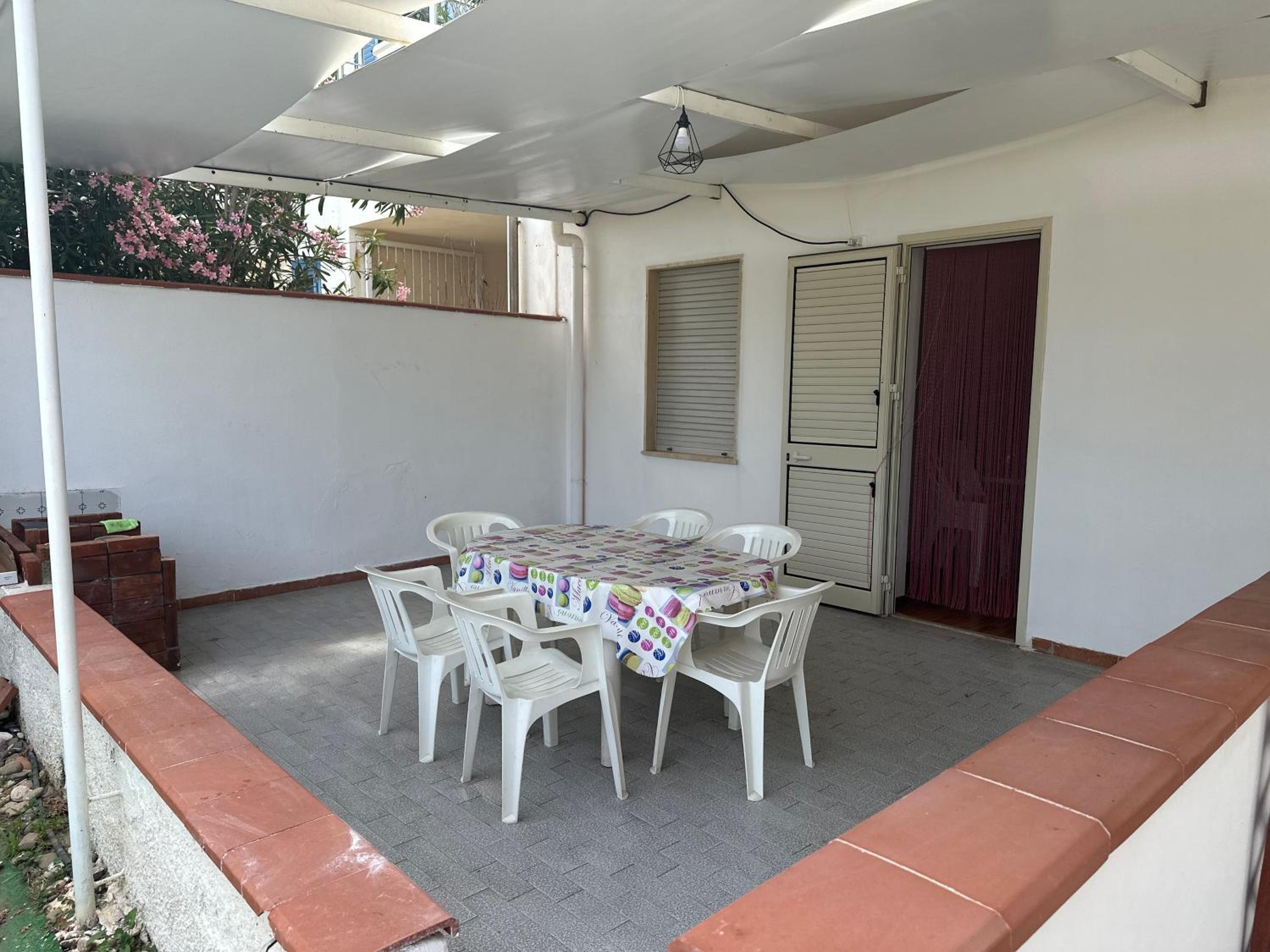 Three-Bedroom House photo 2