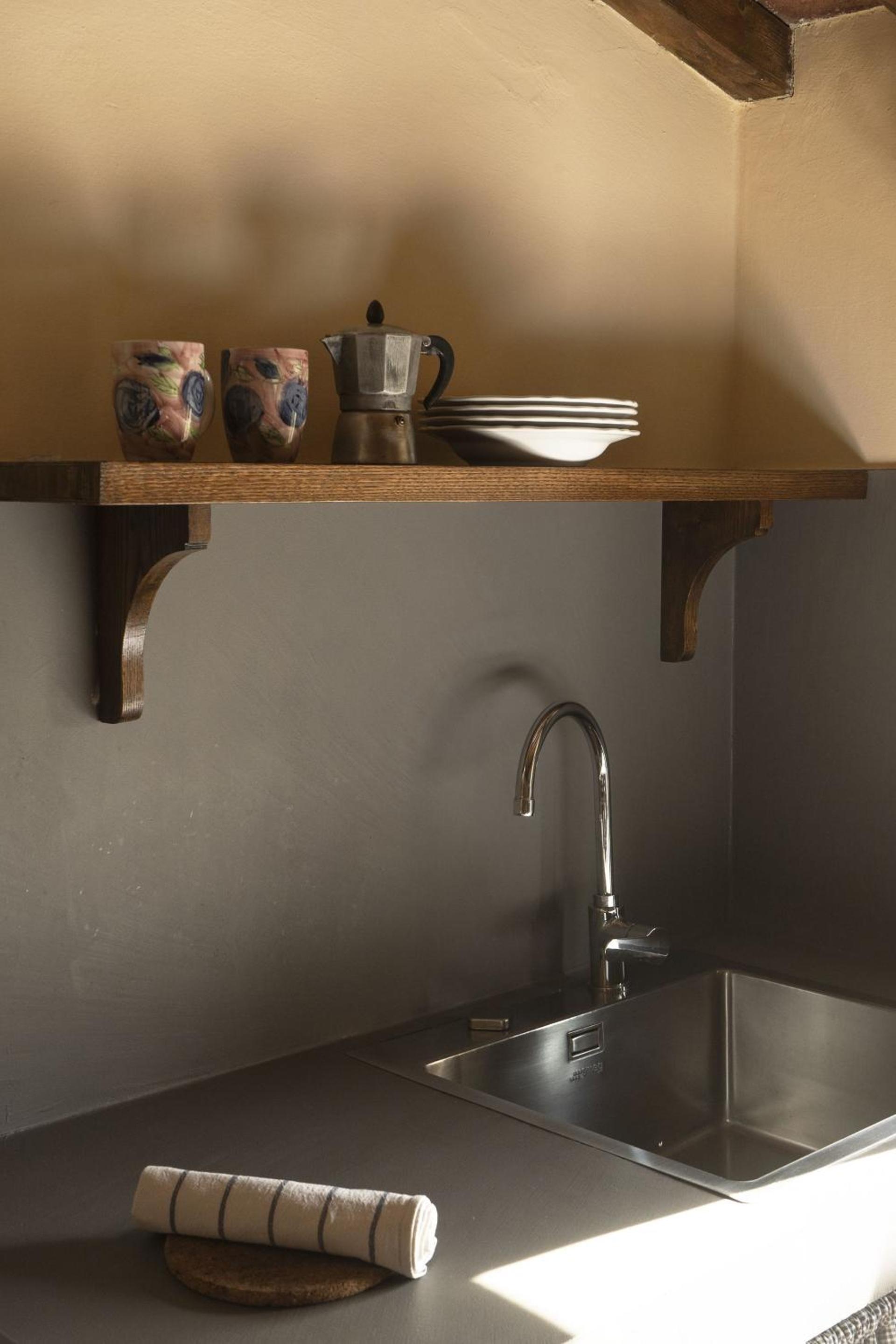 Suite Apartment - Photo 9