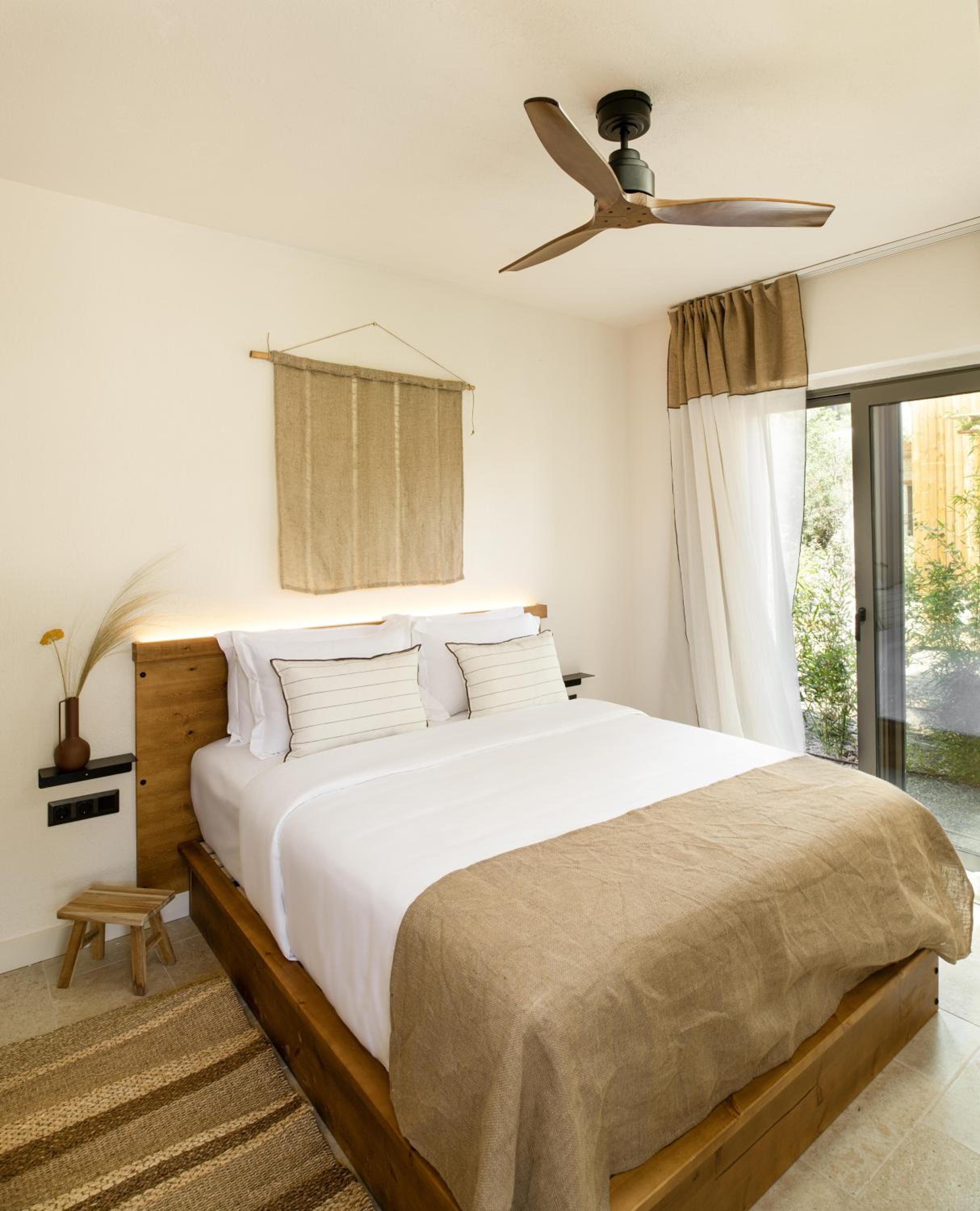 Cabana Pequeña con Jardín