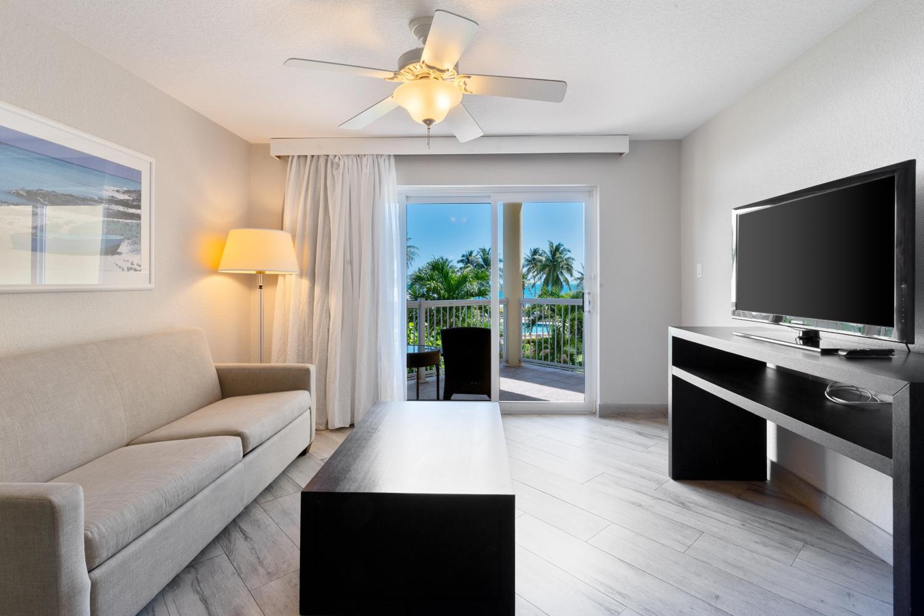 1 Bedroom King Suite - Ocean View