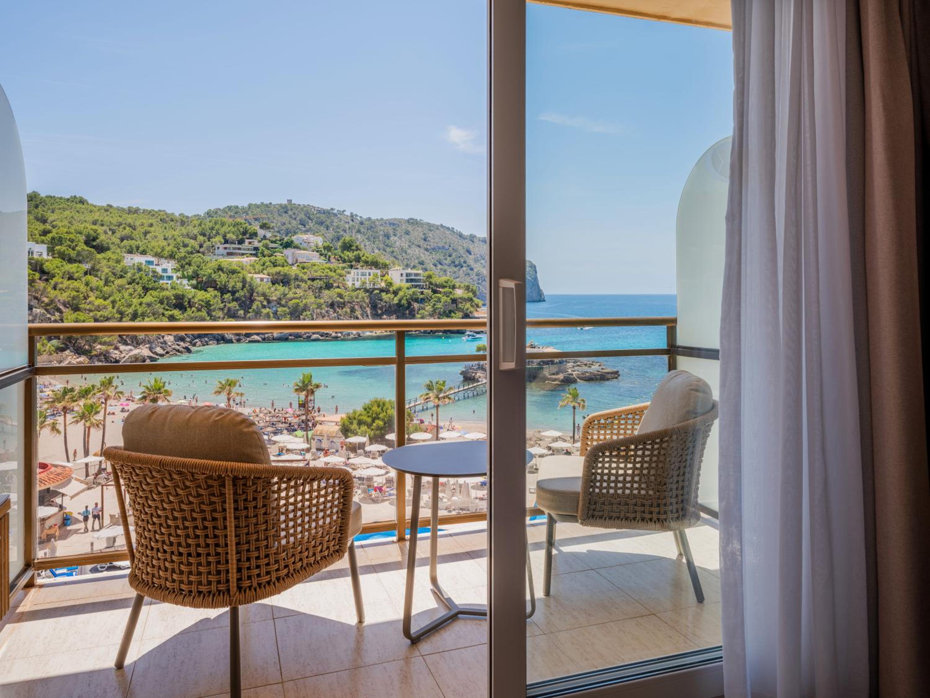 Double Room with Sea View (1 Adult) photo 2