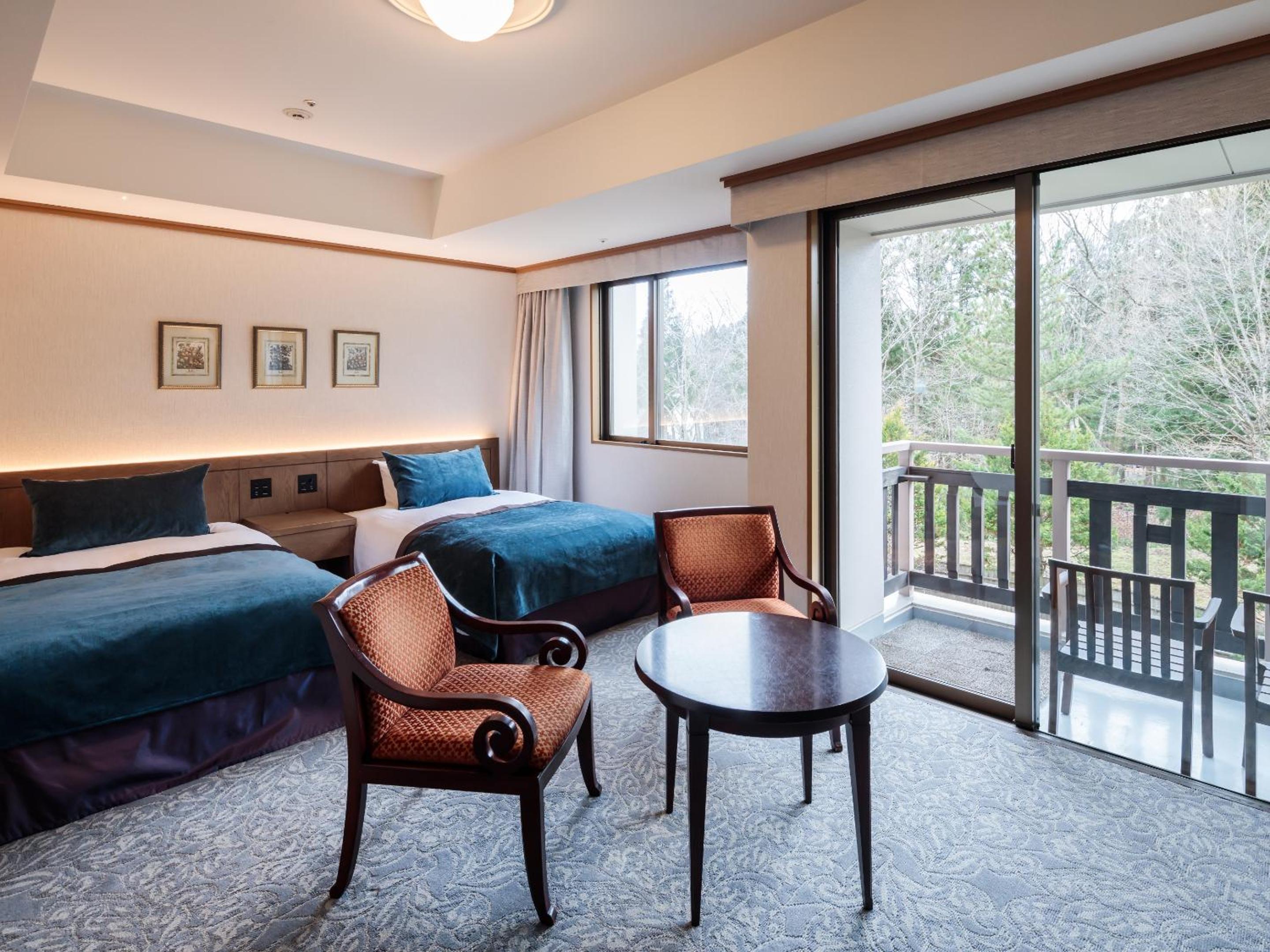 Standard Twin Room with Balcony - Photo 8