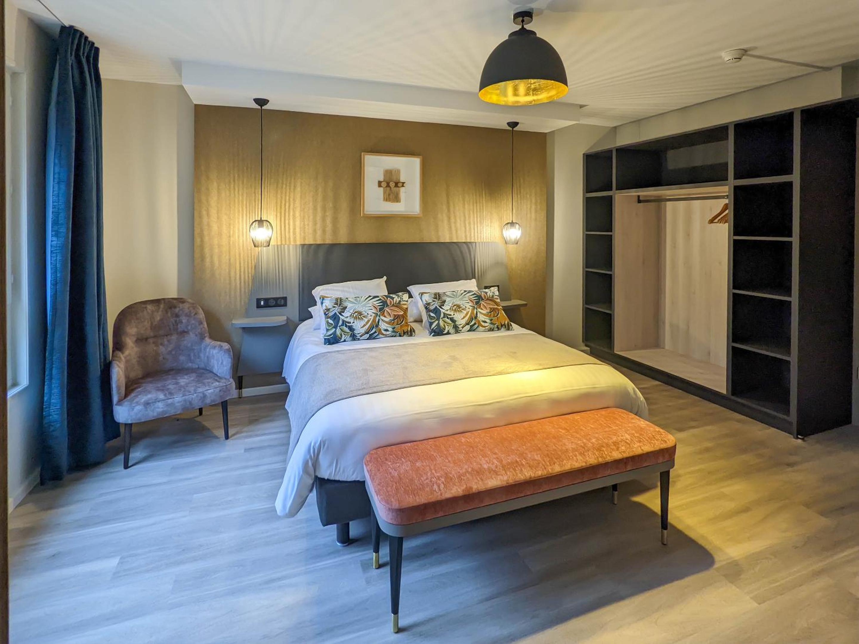Suite Apartment - Photo 4