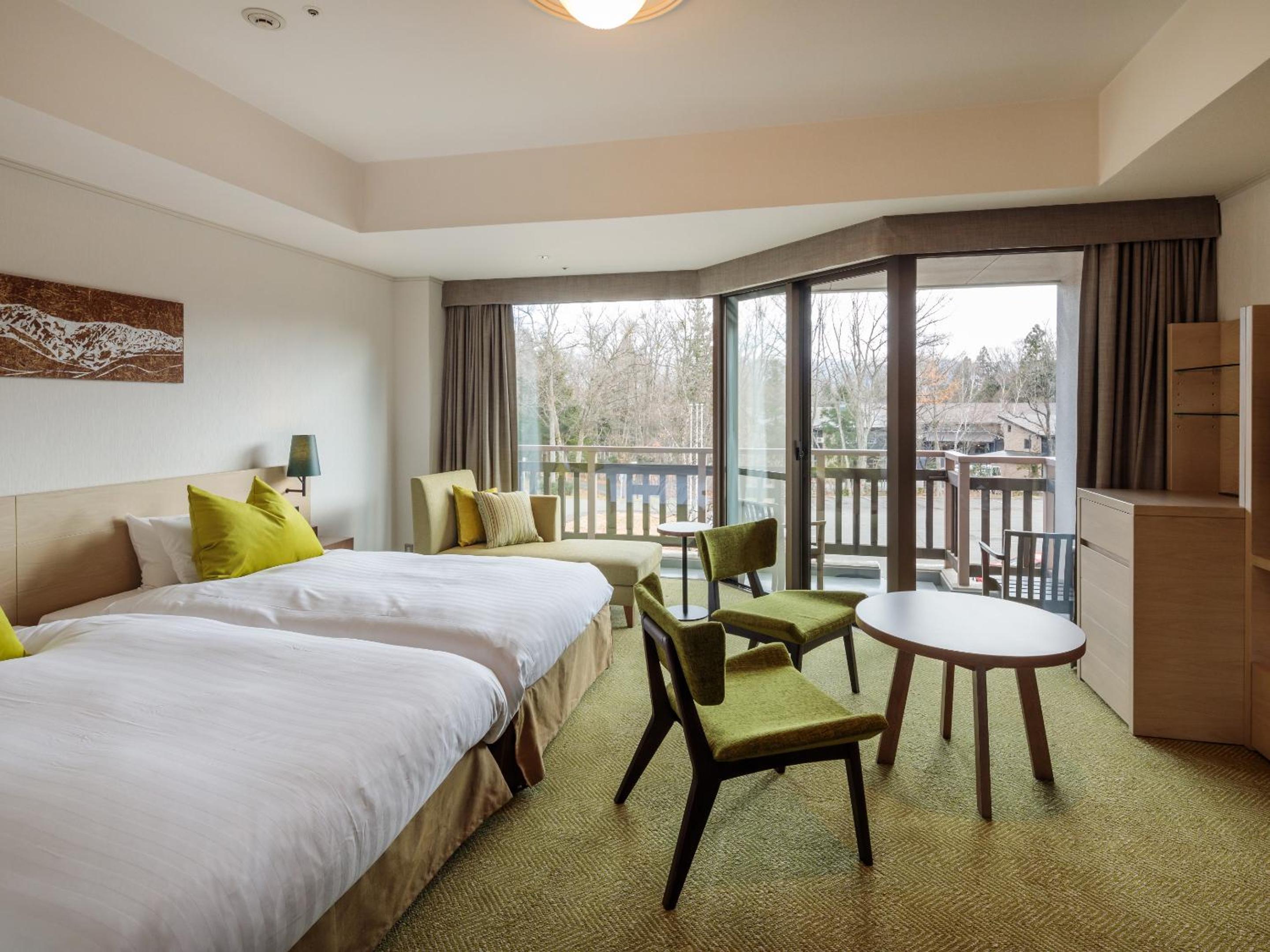 Standard Twin Room with Balcony - Photo 7