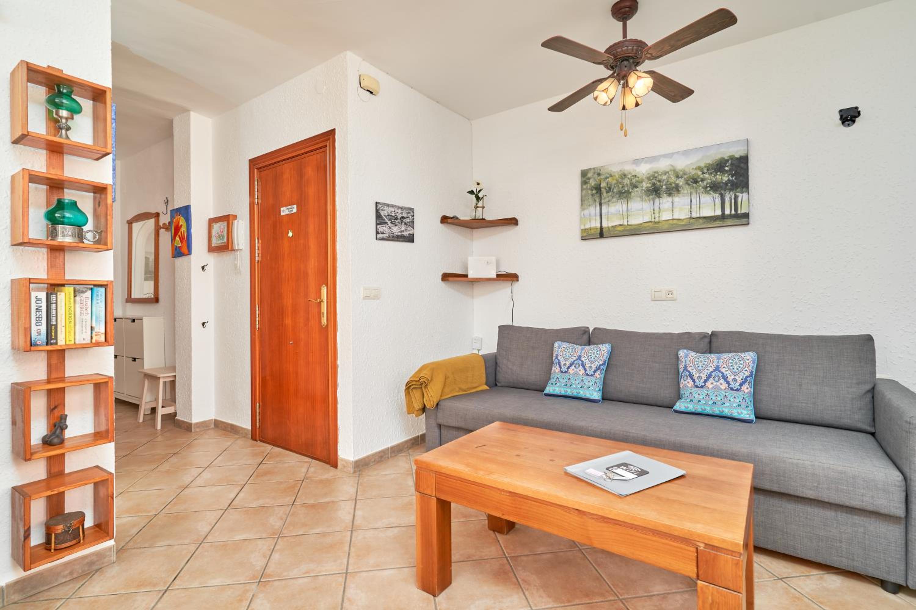 Apartamento de un dormitorio superior con balcón