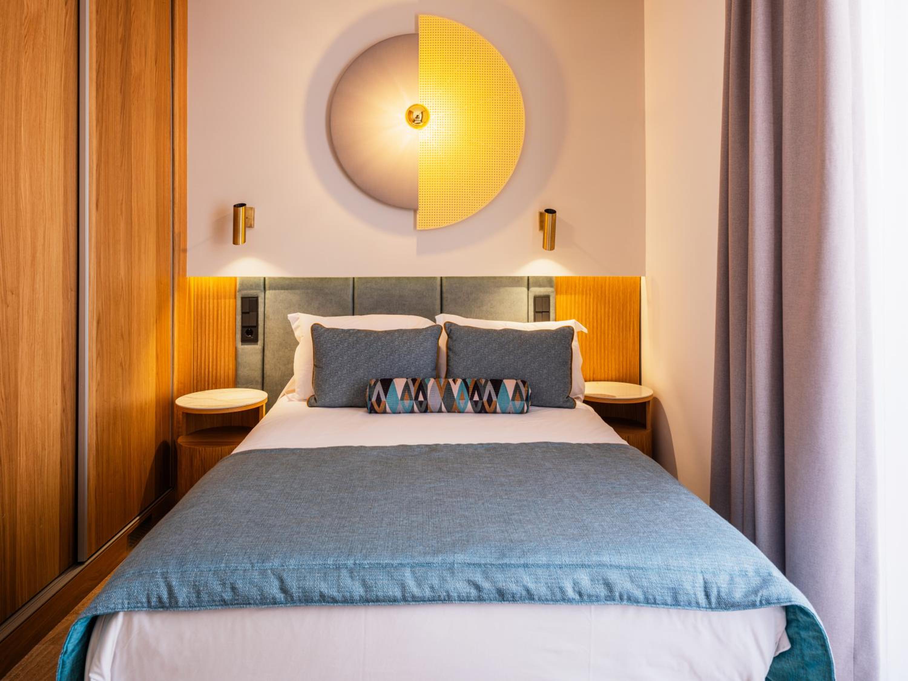 Double Room With Side Sea View (2 Adults) photo 3