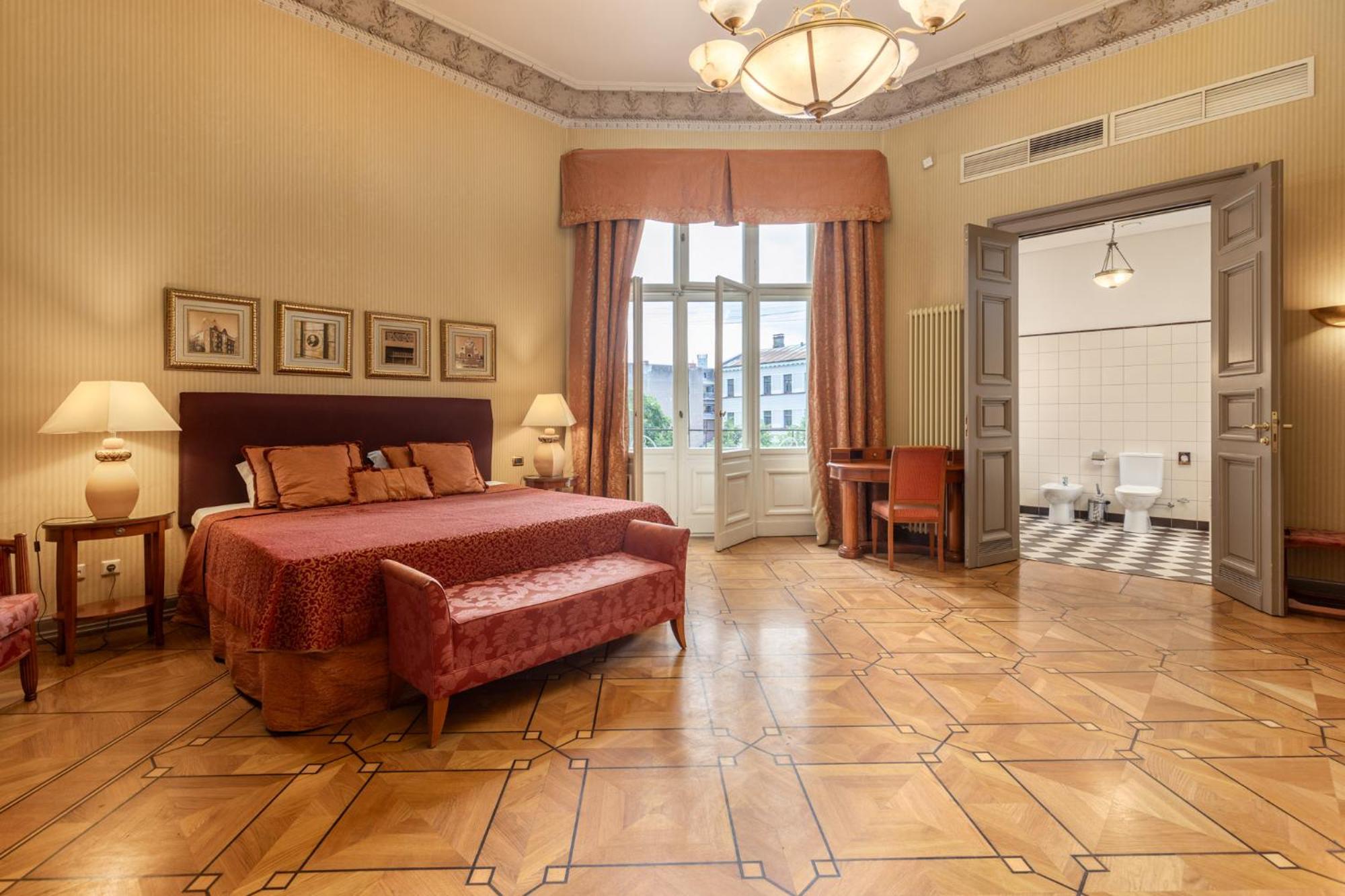 Deluxe Double Room with Balcony